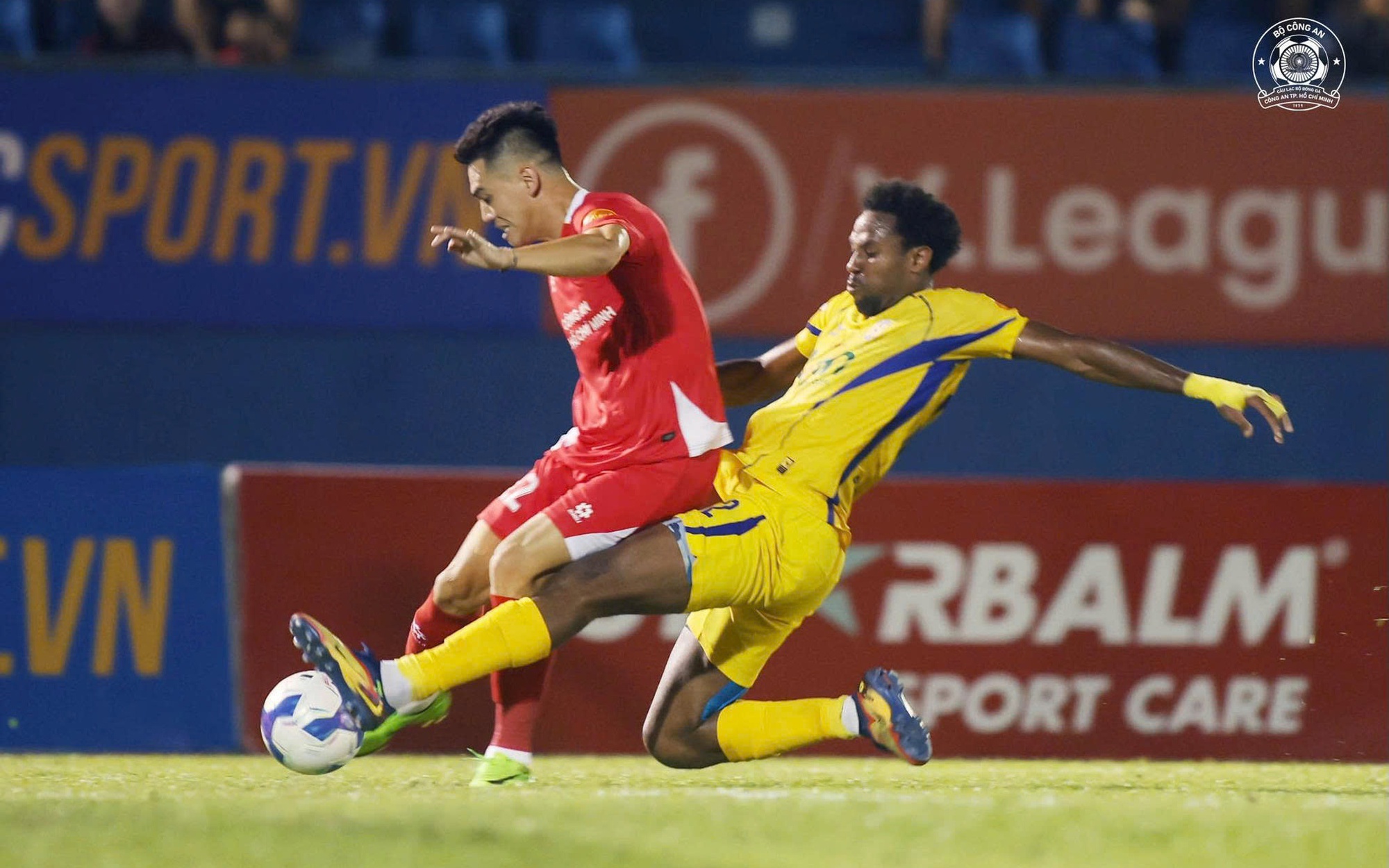 Vòng 22 V-League: Ninh Bình trở lại top 3, Công an Hà Nội áp sát ngôi vương