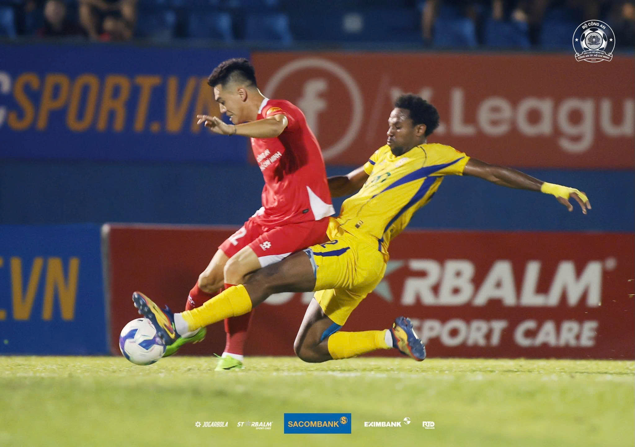 Vòng 22 V-League: Ninh Bình trở lại top 3, Công an Hà Nội áp sát ngôi vương - Ảnh 2.