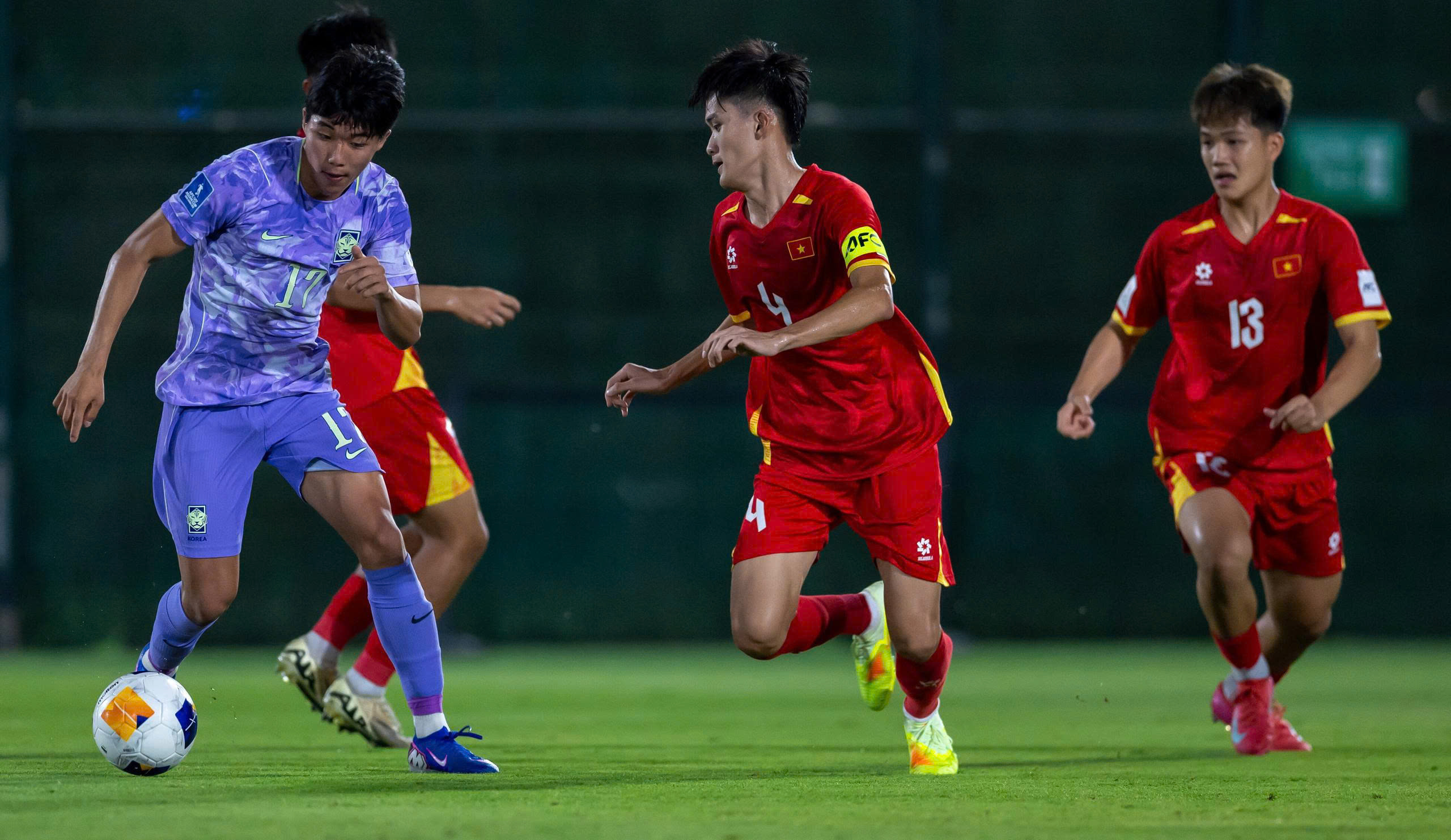 Bảng đấu của U17 Việt Nam khó lường sau lượt trận thứ 2 - Ảnh 1.