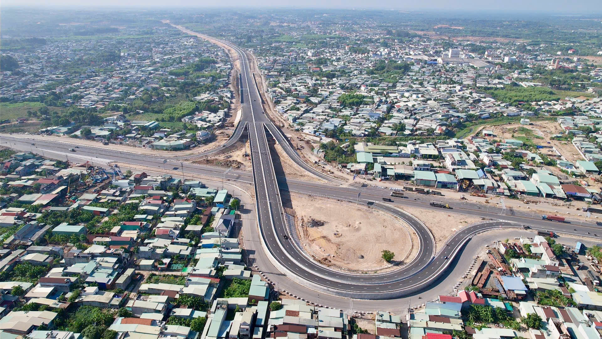 Th&aacute;o gỡ 'điểm nghẽn' để cho d&ograve;ng xe từ TPHCM thuận tiện v&agrave;o cao tốc Bi&ecirc;n Ho&agrave;-Vũng T&agrave;u - Ảnh 3.