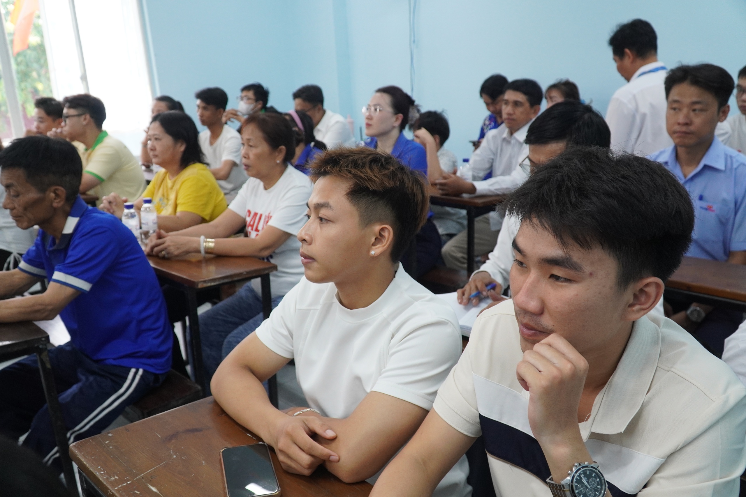 Hồi sinh ng&agrave;nh học sau 10 năm "vắng b&oacute;ng", lương khởi điểm từ 8 - 12 triệu đồng/th&aacute;ng - Ảnh 2.