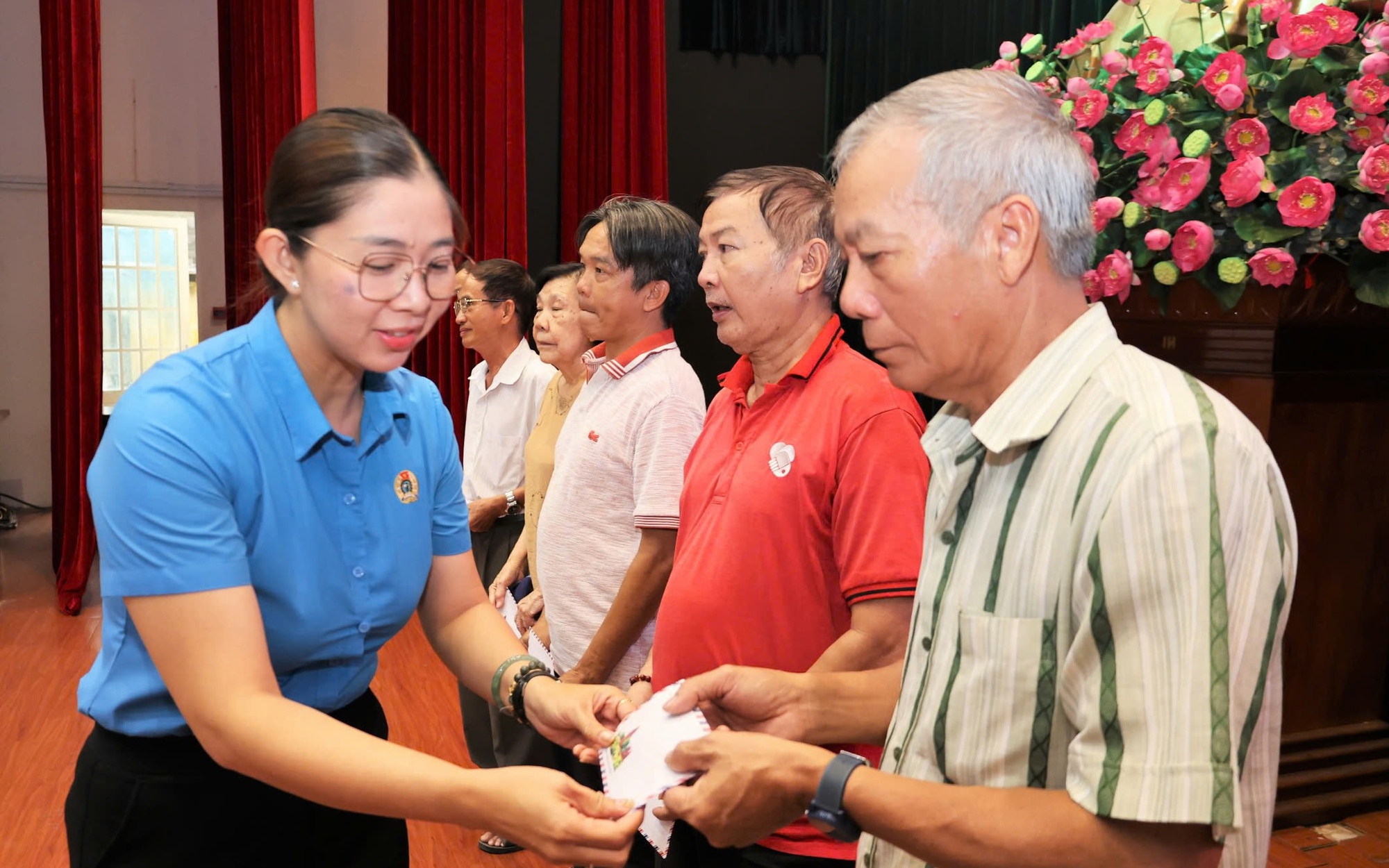 TPHCM: Phường Bình Thạnh ra quân chăm lo người lao động, mở sàn việc làm