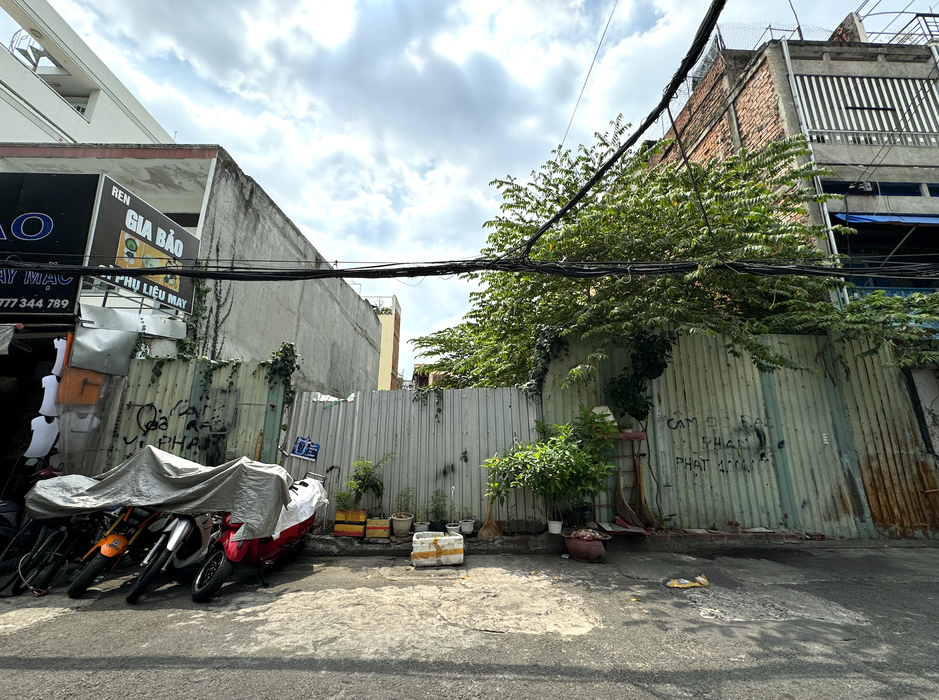 Th&ocirc;ng tin mới về 16 chung cư cấp D tại TPHCM - Ảnh 2.
