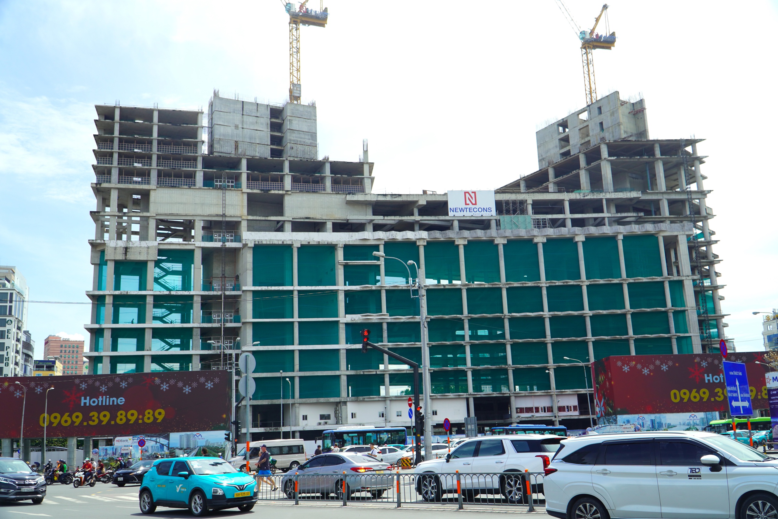 Chính thức công bố tòa tháp đôi One Central Saigon ngay tại "tứ giác Bến Thành" - Ảnh 1.