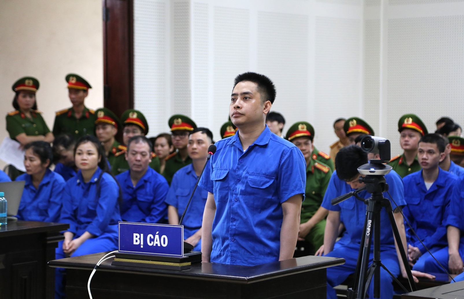 Bùi Đình Khánh gửi lời chia buồn gia đình thiếu tá Nguyễn Đăng Khải - Ảnh 1.