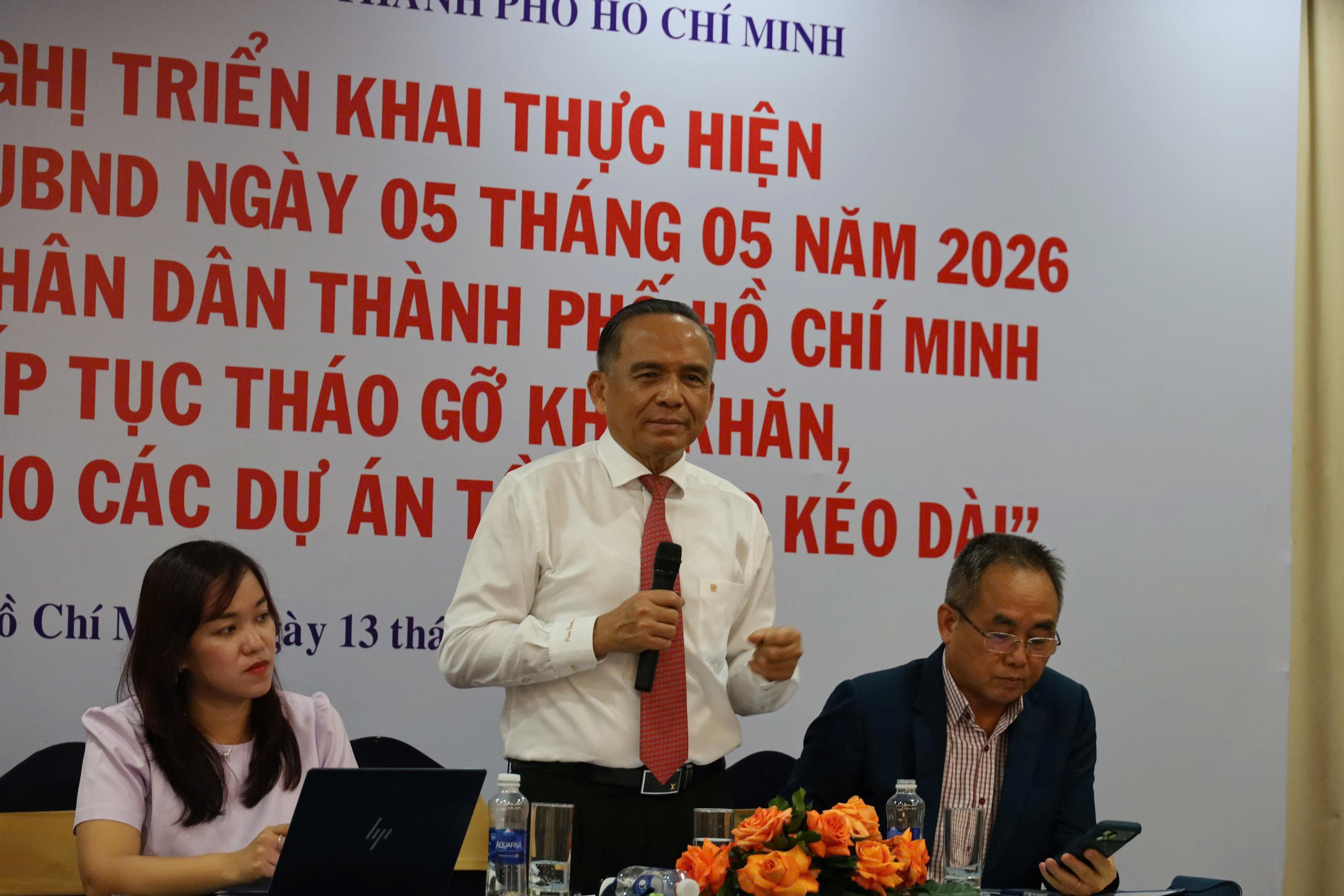 Chủ tịch Địa ốc Ho&agrave;ng Qu&acirc;n kh&oacute;c v&igrave; nghị quyết th&aacute;o gỡ kh&oacute; khăn cho doanh nghiệp bất động sản - Ảnh 1.
