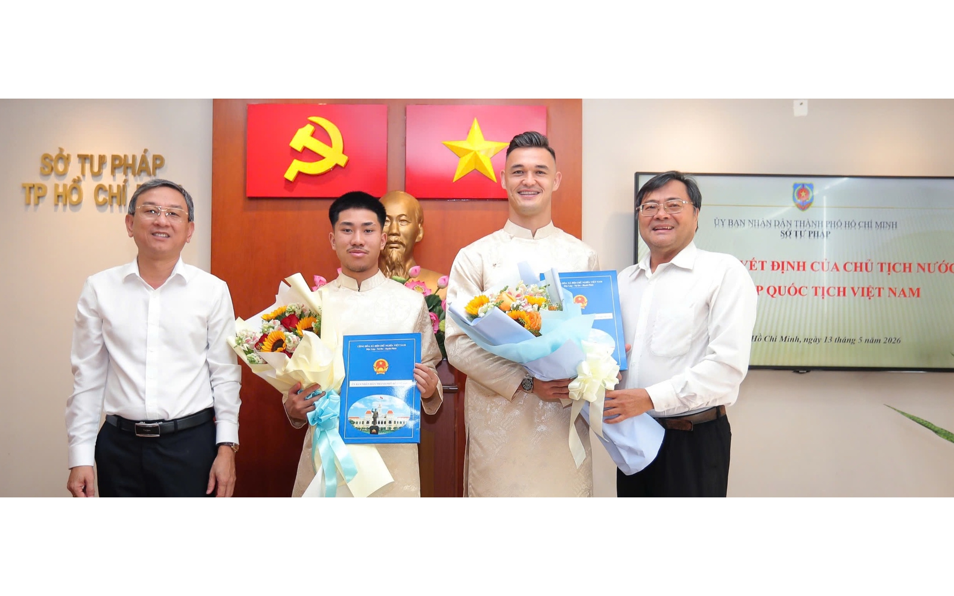 Khoa Ngô, Patrik Lê Giang và Nguyễn Tài Lộc chính thức nhập tịch, chờ HLV Kim Sang-sik gọi tên