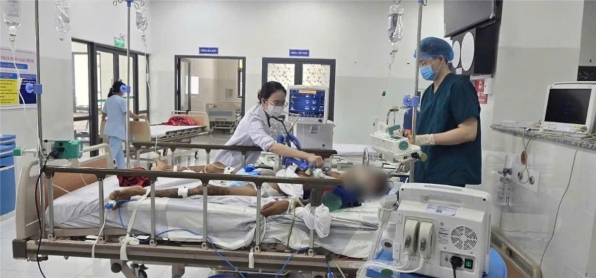 Bác sĩ luân phiên cứu kịp người đàn ông nguy kịch tại Côn Đảo - Ảnh 1.