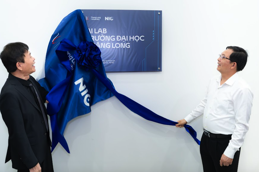 Phó Thủ tướng Hồ Quốc Dũng dự khai trương AI Lab của Trường ĐH Thăng Long - Ảnh 1.
