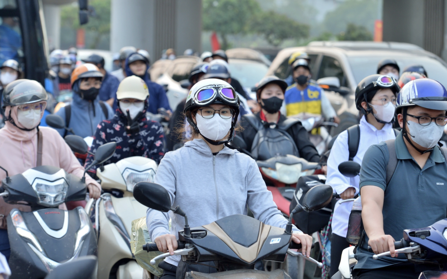 Hà Nội dự kiến hỗ trợ tối đa 5 triệu đồng cho người đổi xe máy xăng sang xe điện