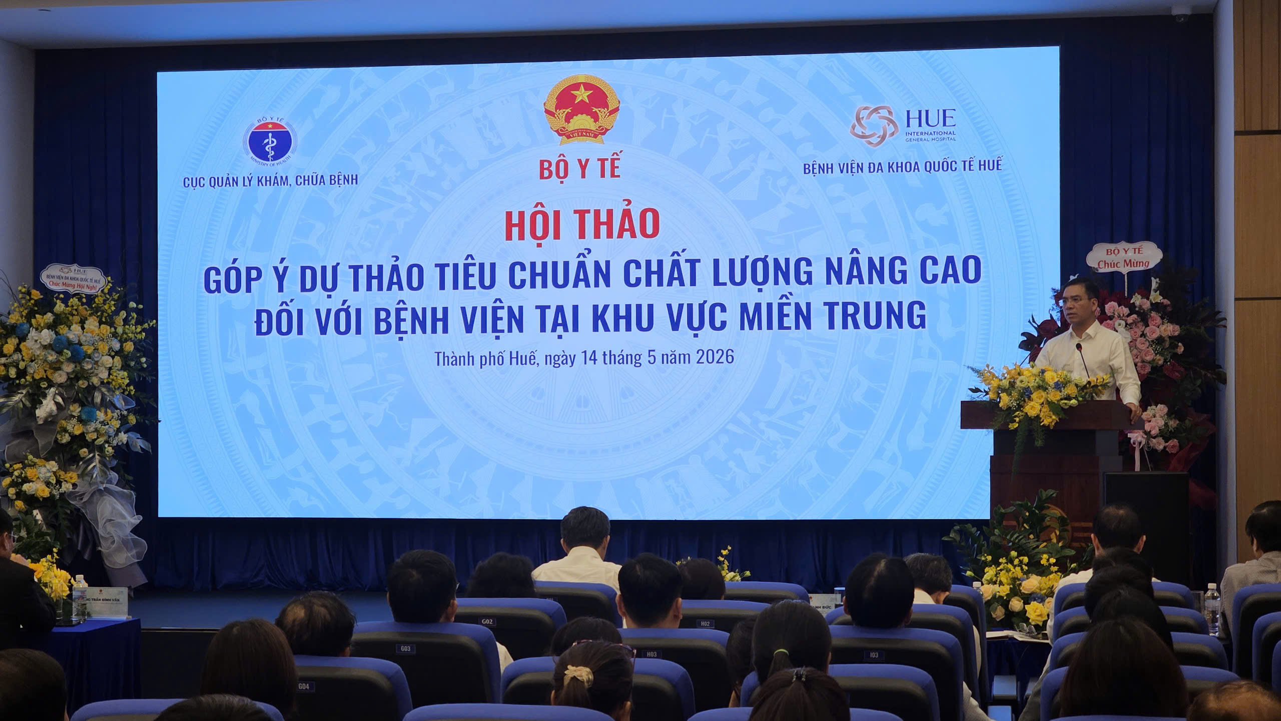 Thứ trưởng Bộ Y Tế Trần Văn Thuấn: Bộ tiêu chuẩn bệnh viện không thể chỉ “nâng cấp câu chữ” - Ảnh 1.