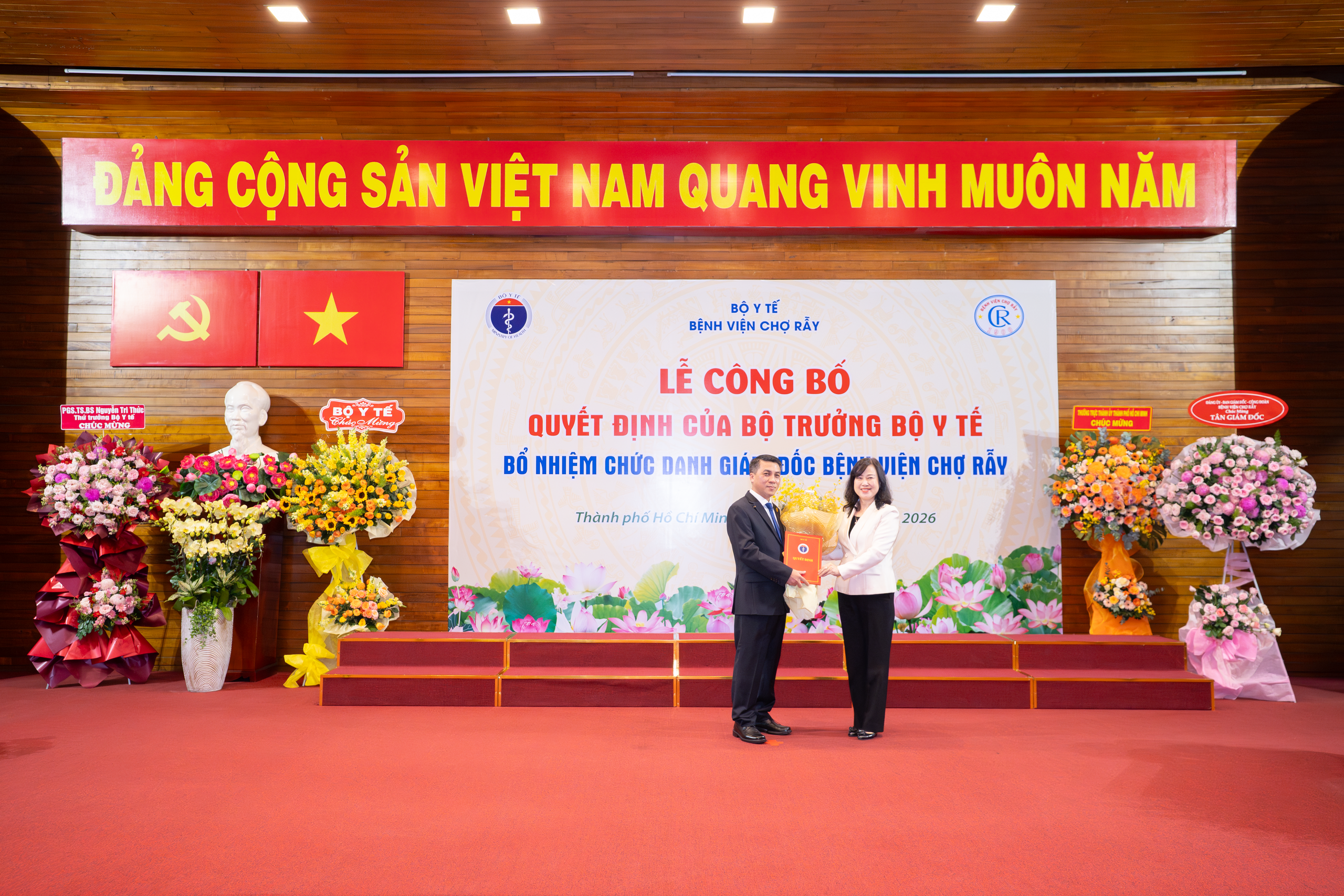 Lời ph&aacute;t biểu đầy x&uacute;c động của T&acirc;n Gi&aacute;m đốc Bệnh viện Chợ Rẫy - Ảnh 2.