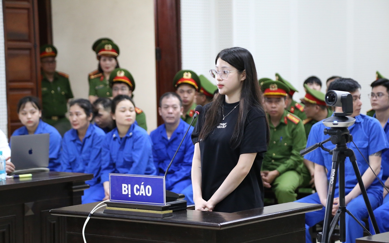 Bùi Đình Khánh gửi lời chia buồn gia đình thiếu tá Nguyễn Đăng Khải - Ảnh 2.