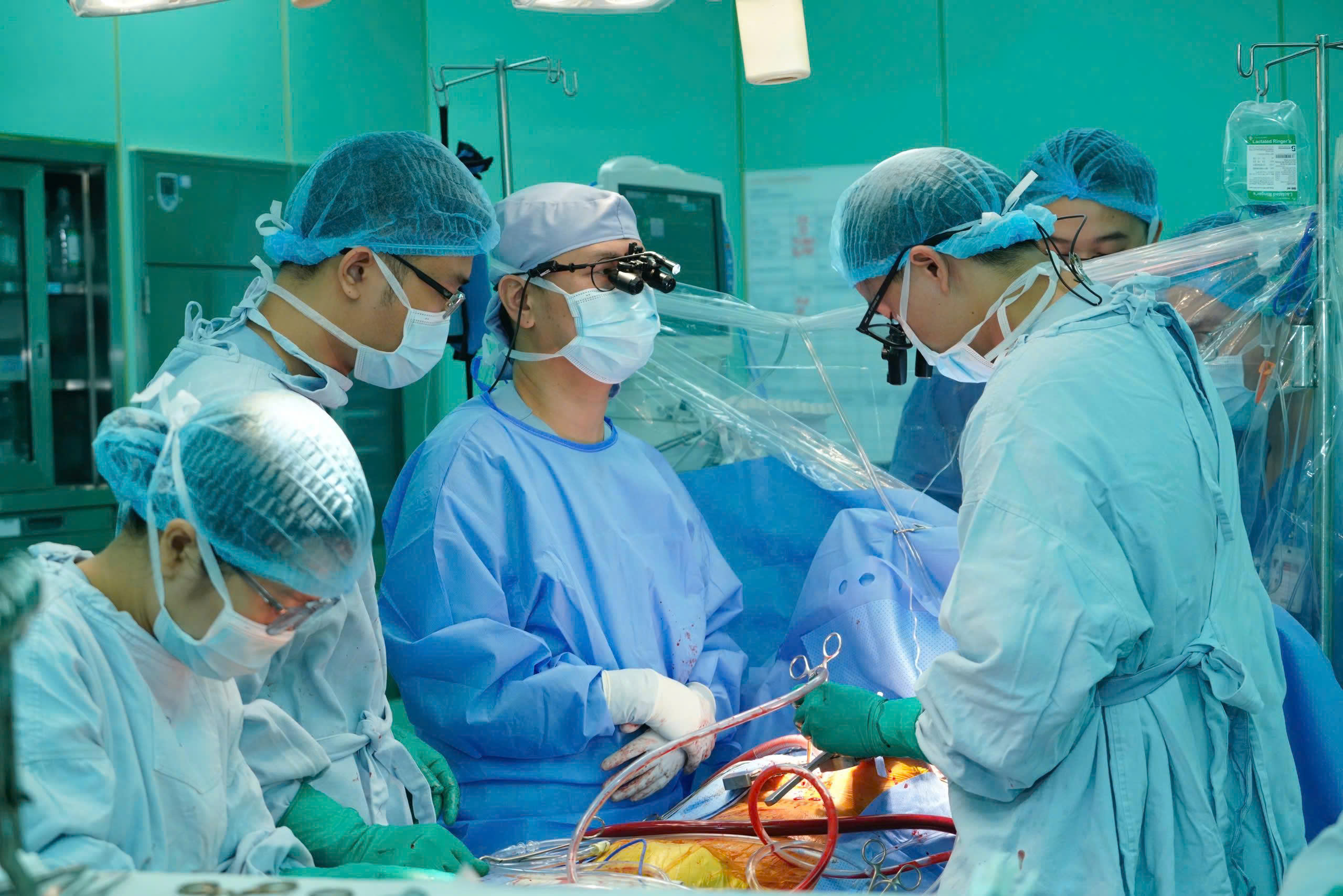 Hành trình vá tim lỗi nhịp - Ảnh 1.