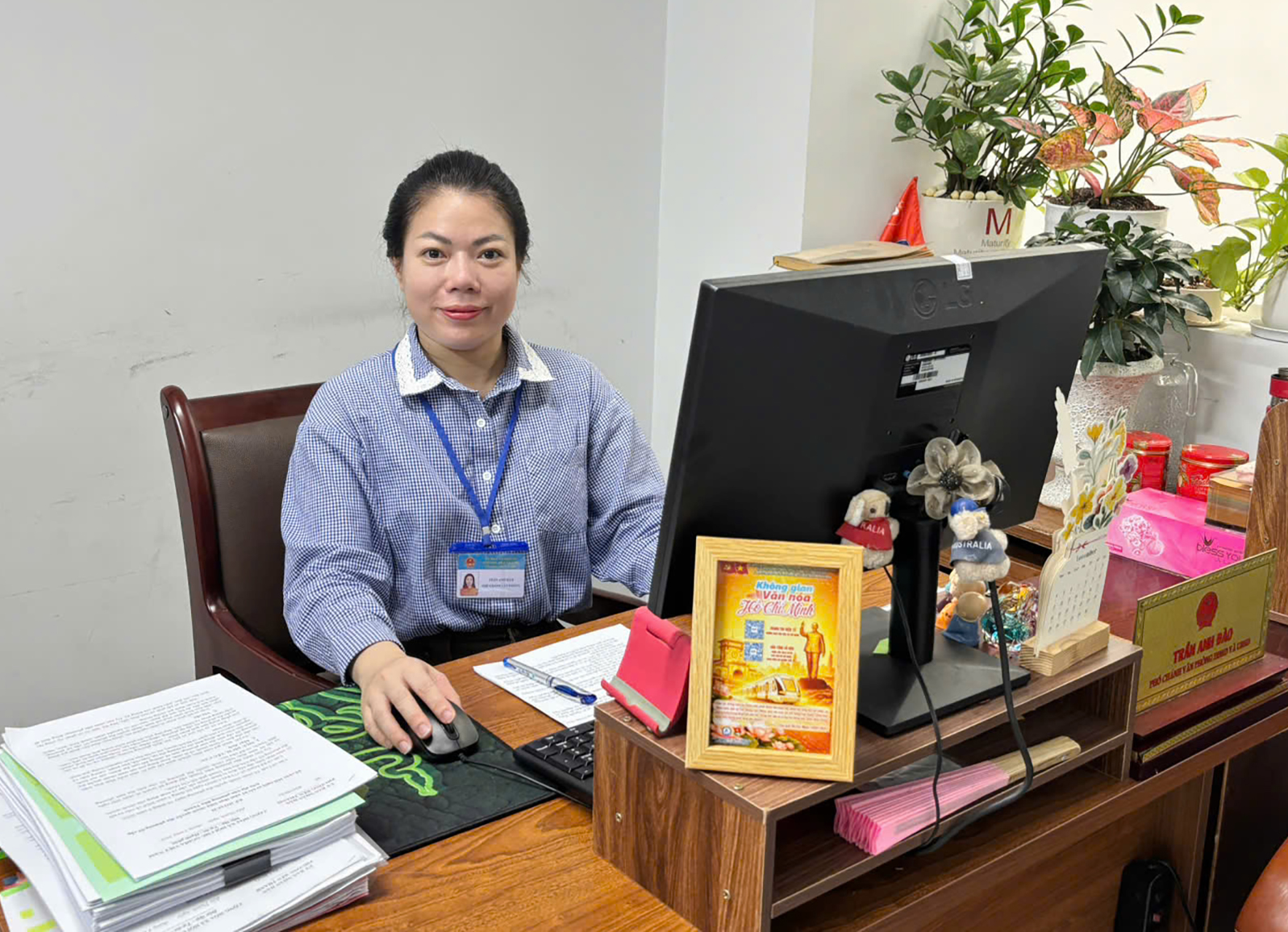 Học Bác qua những điều giản dị: Người dân là trung tâm - Ảnh 2.