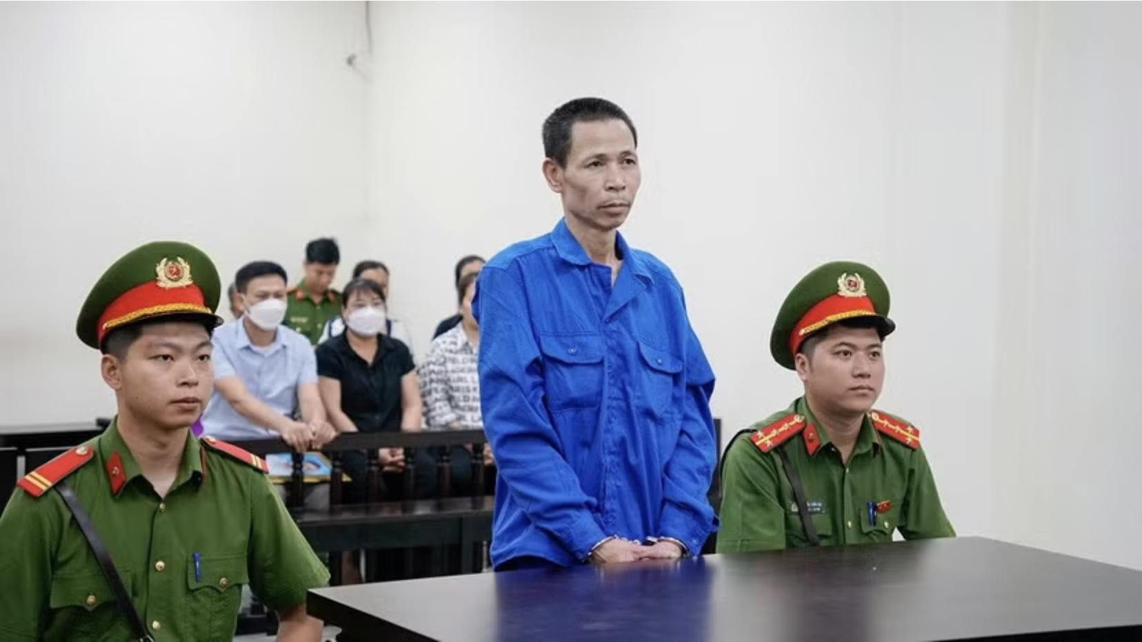 Cao Văn Hùng lĩnh án tử hình vì đốt quán cà phê làm 11 người tử vong - Ảnh 1.