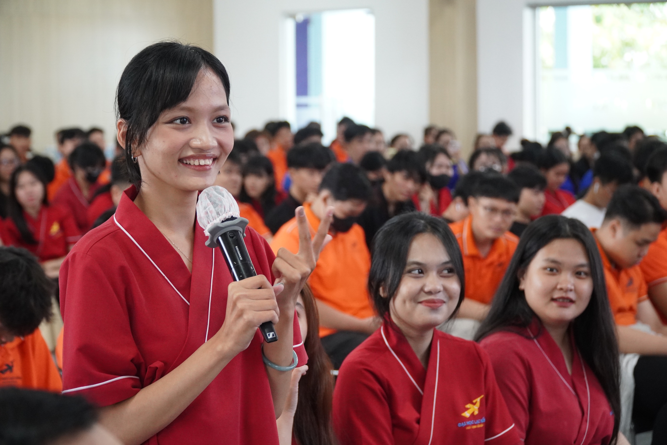 Cơ hội vàng cho sinh viên Việt tại các tập đoàn Nhật Bản - Ảnh 2.