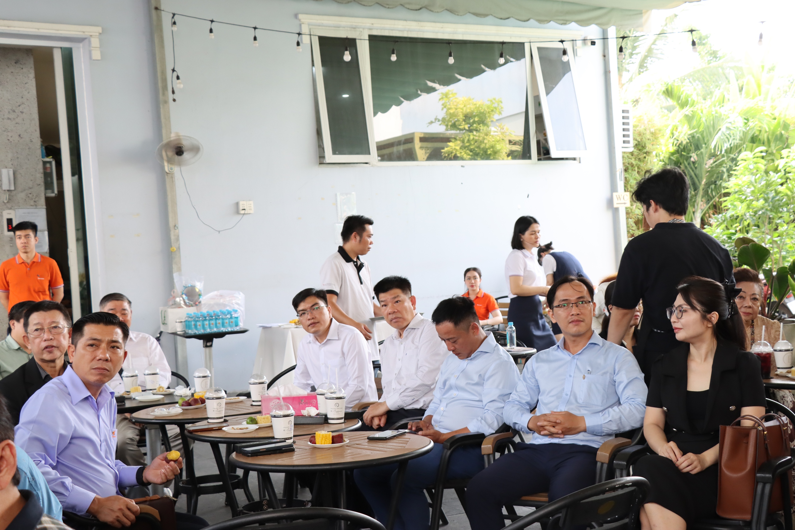 Xã cửa ngõ TPHCM “cà phê cùng doanh nghiệp”, mở hướng hút đầu tư - Ảnh 3.