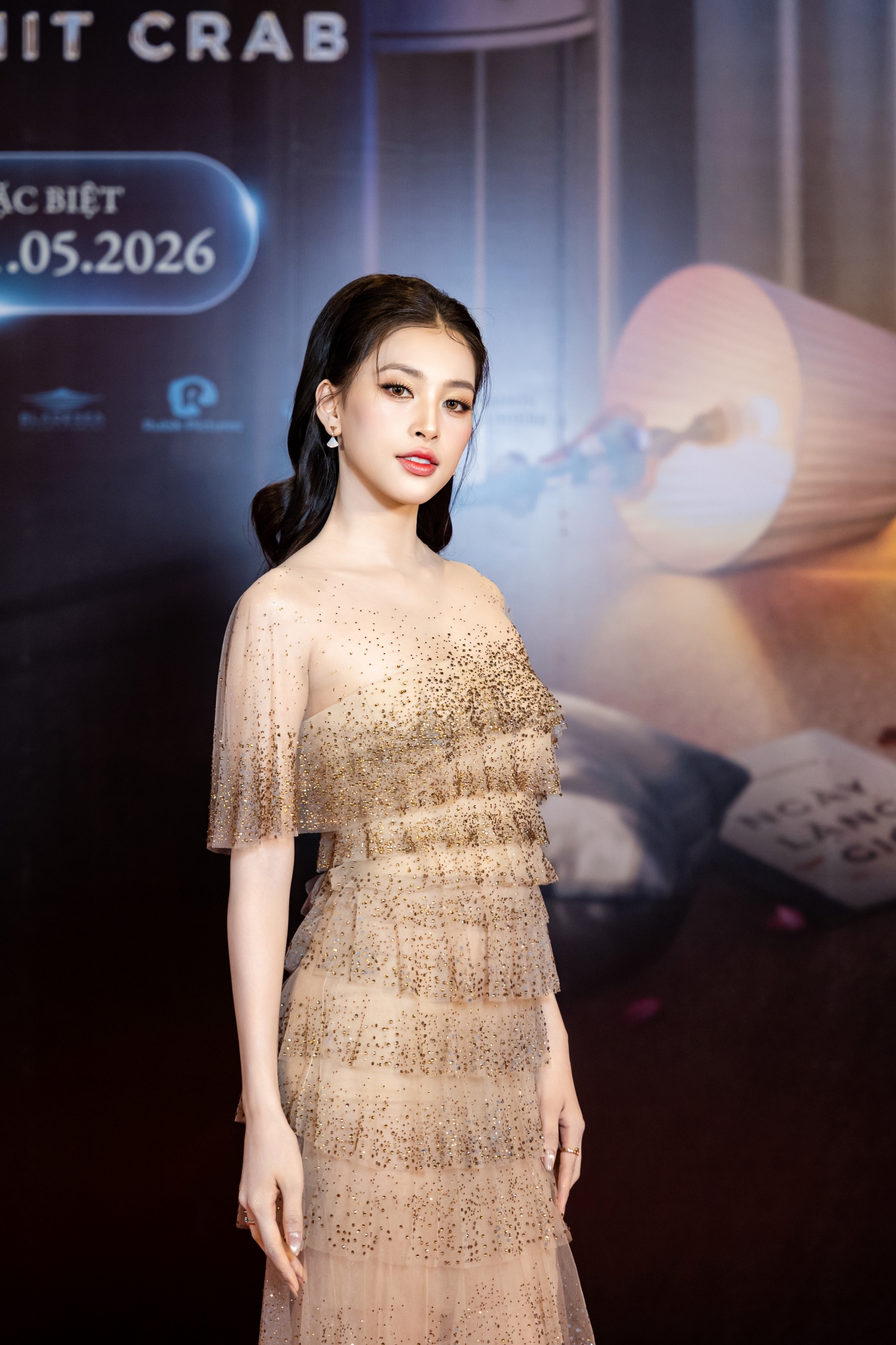 Hoa hậu Tiểu Vy muốn l&agrave; b&ocirc;ng hoa đang tỏa hương - Ảnh 2.