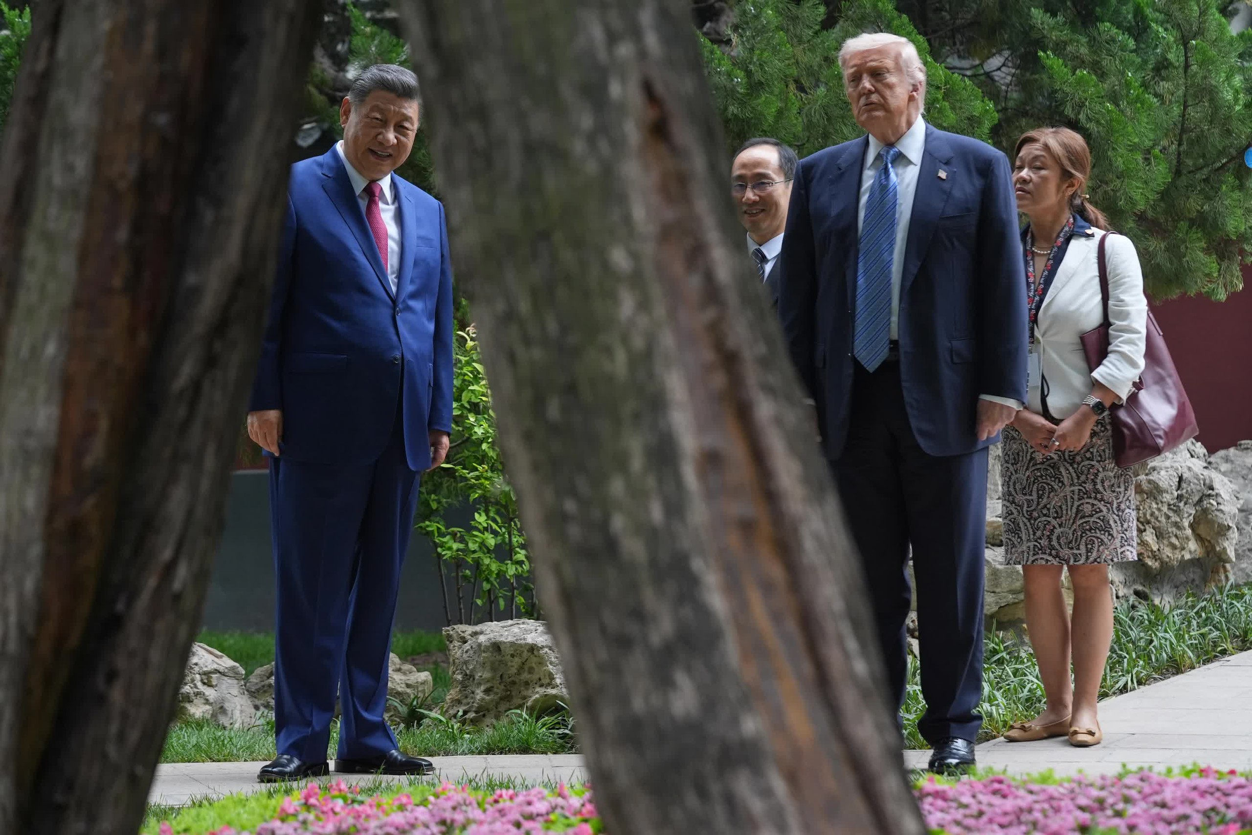 Ông Donald Trump khen ông Tập Cận Bình là “người ấm áp” - Ảnh 3.