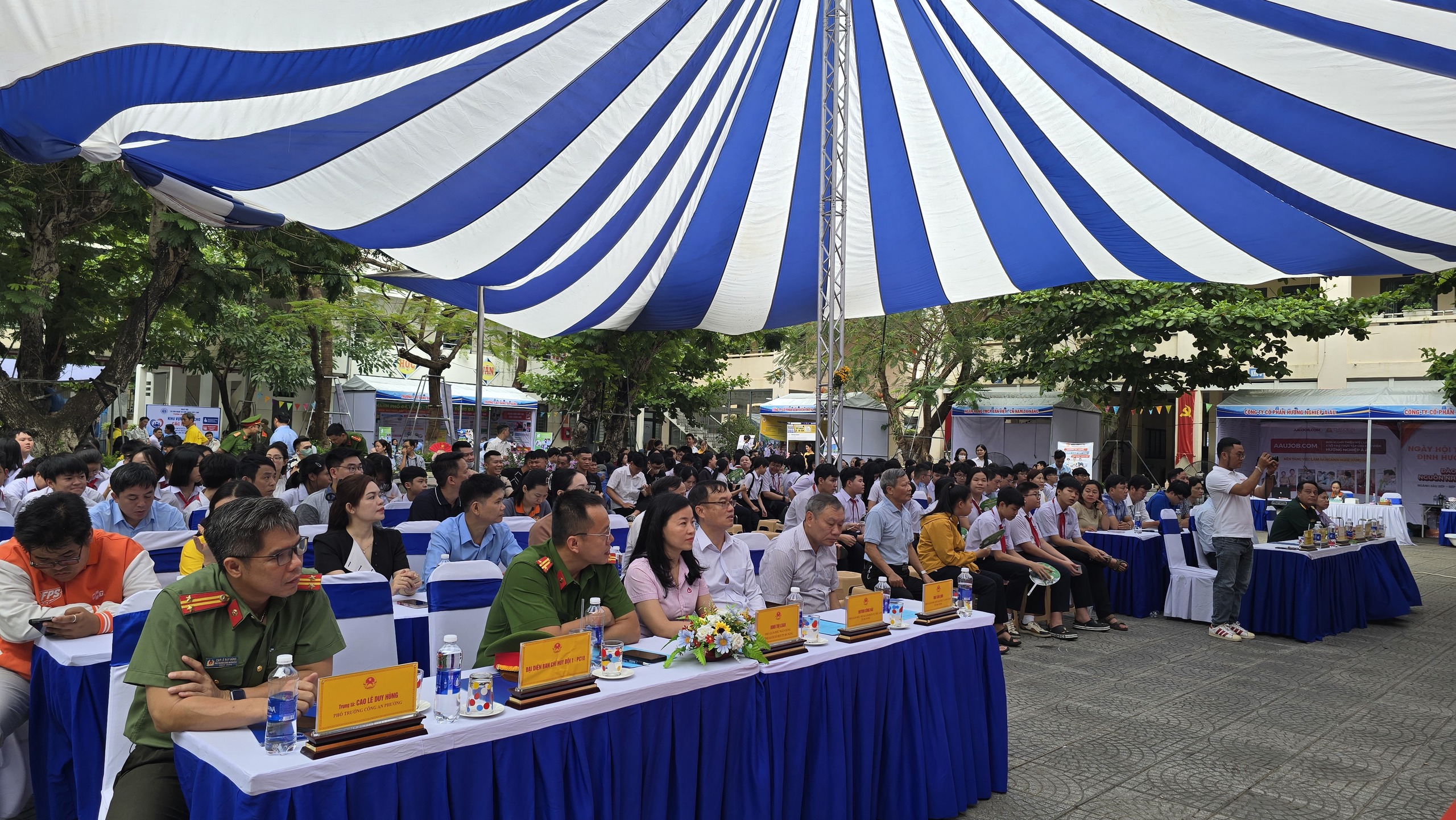 Ngày hội việc làm 2026 tại Hải Châu hỗ trợ người dân bị ảnh hưởng vỉa hè - Ảnh 1.