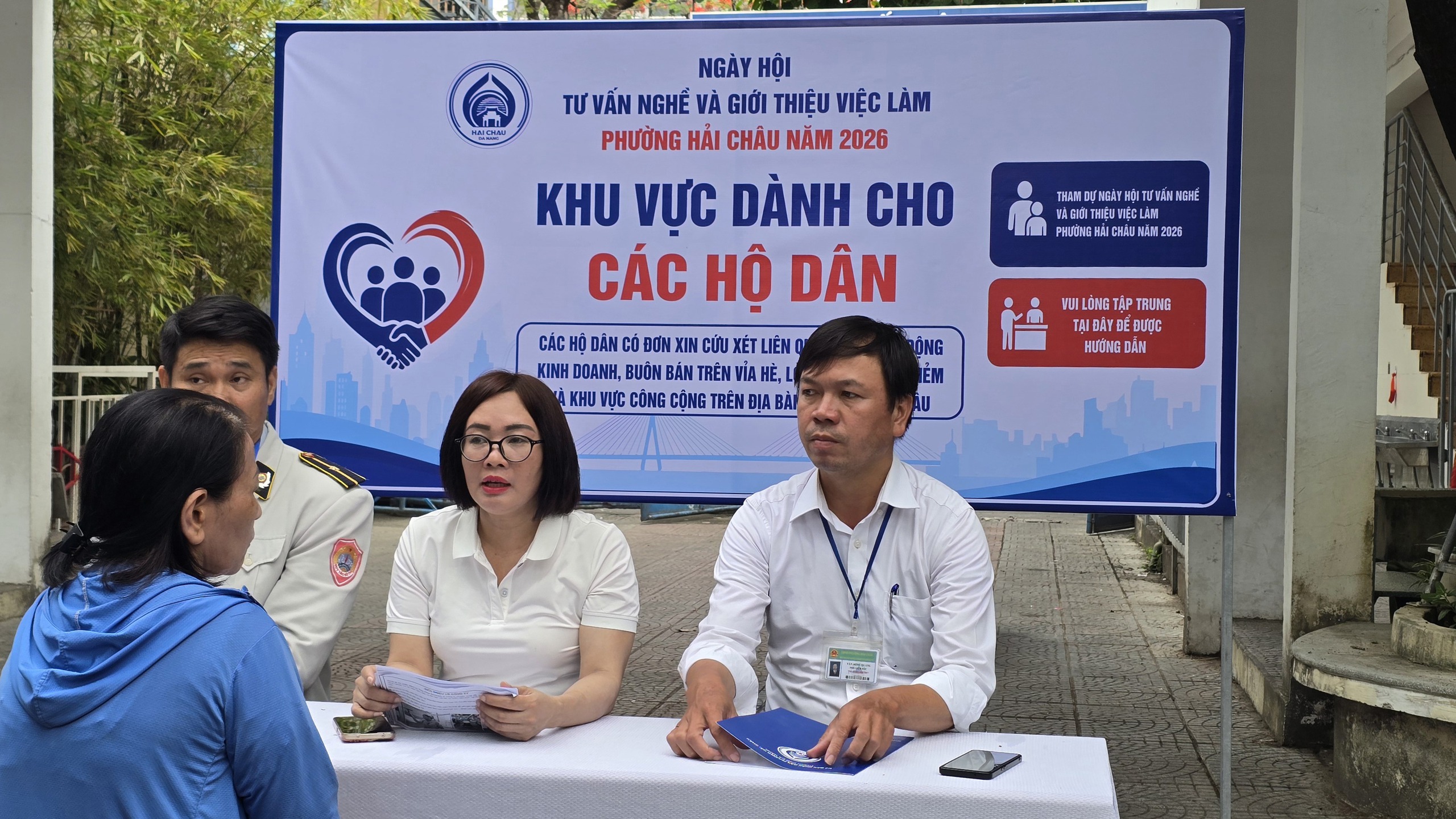 Ngày hội việc làm 2026 tại Hải Châu hỗ trợ người dân bị ảnh hưởng vỉa hè - Ảnh 2.