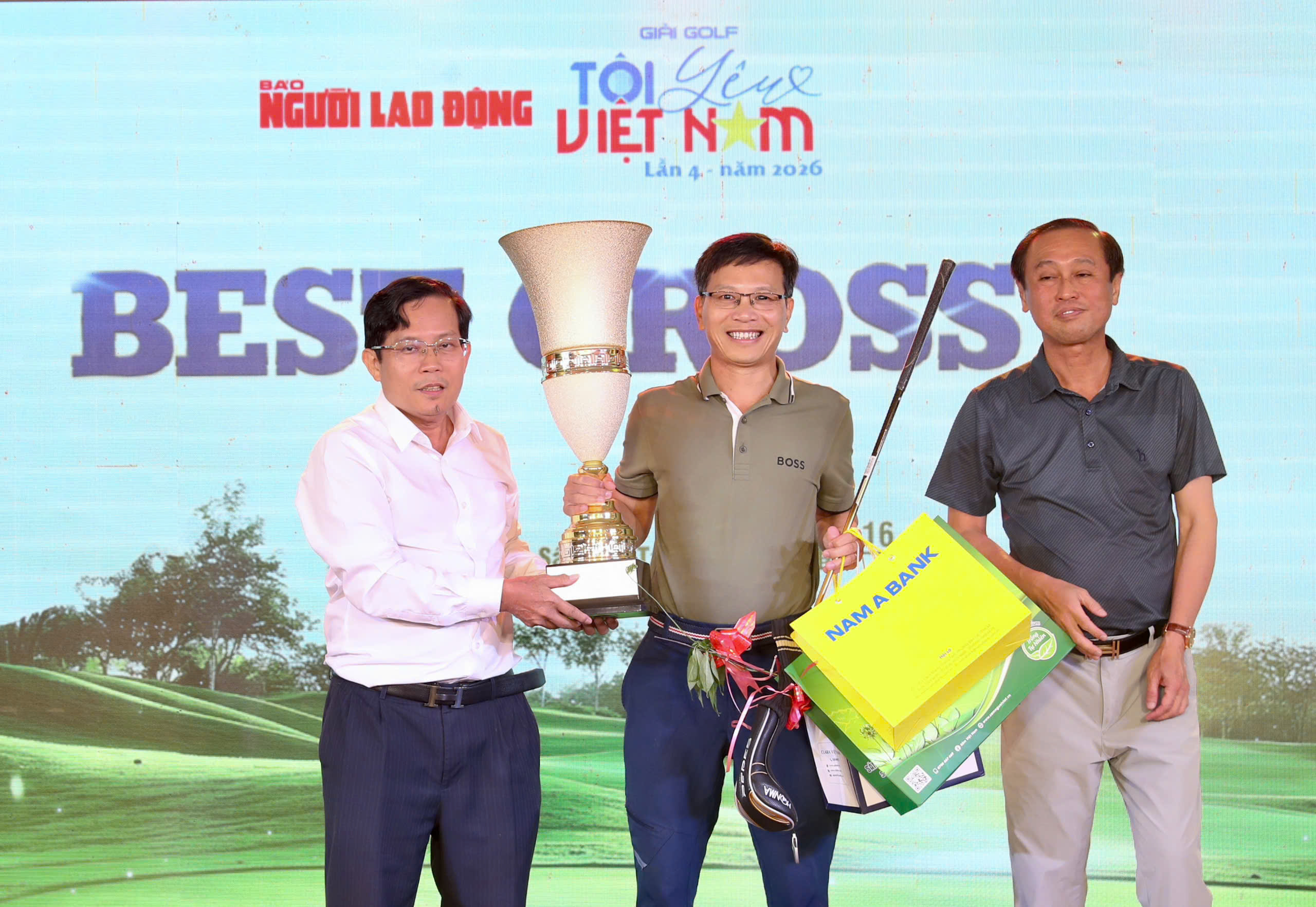 Giải golf "Tôi yêu Việt Nam" 2026: Chiến thắng của những nhà vô địch - Ảnh 9.