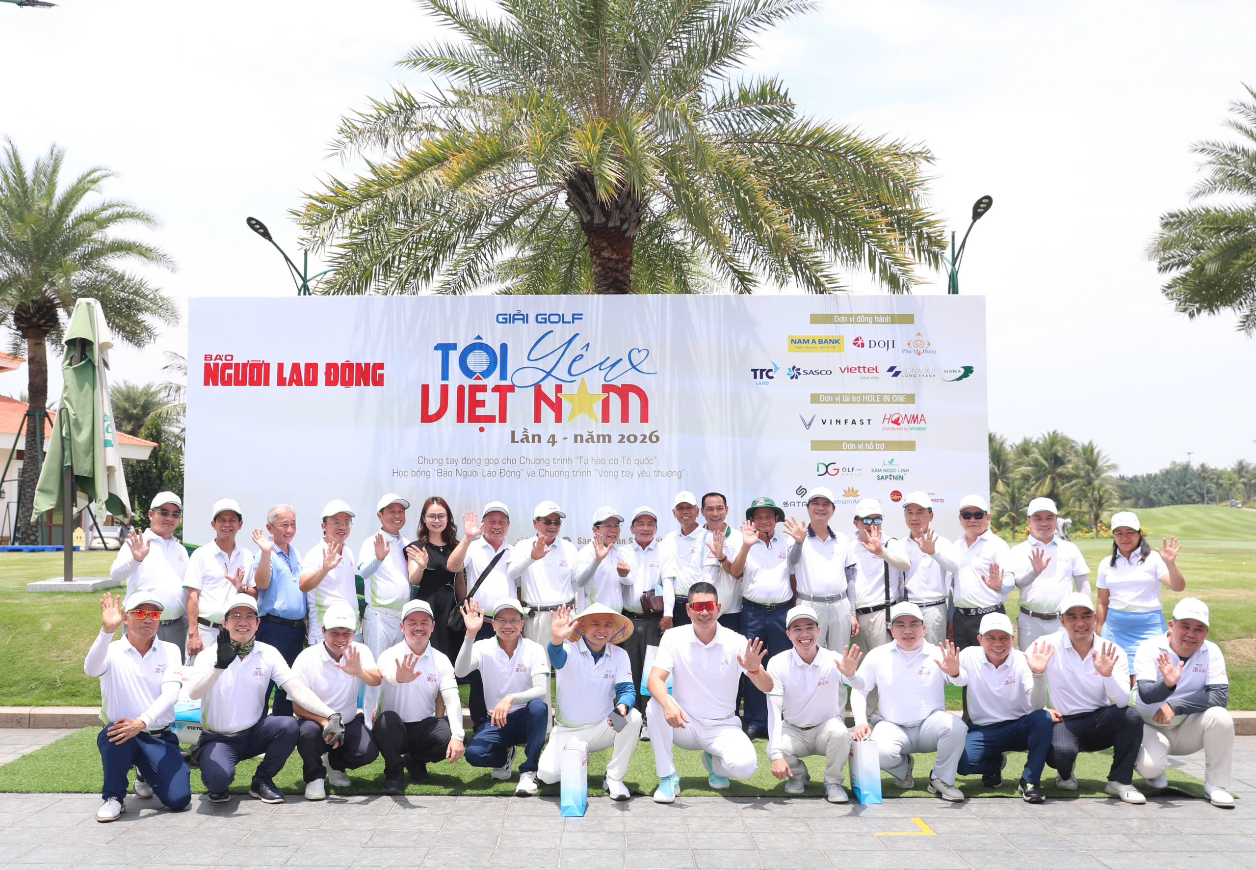 Giải golf "Tôi yêu Việt Nam" 2026: Chiến thắng của những nhà vô địch - Ảnh 1.