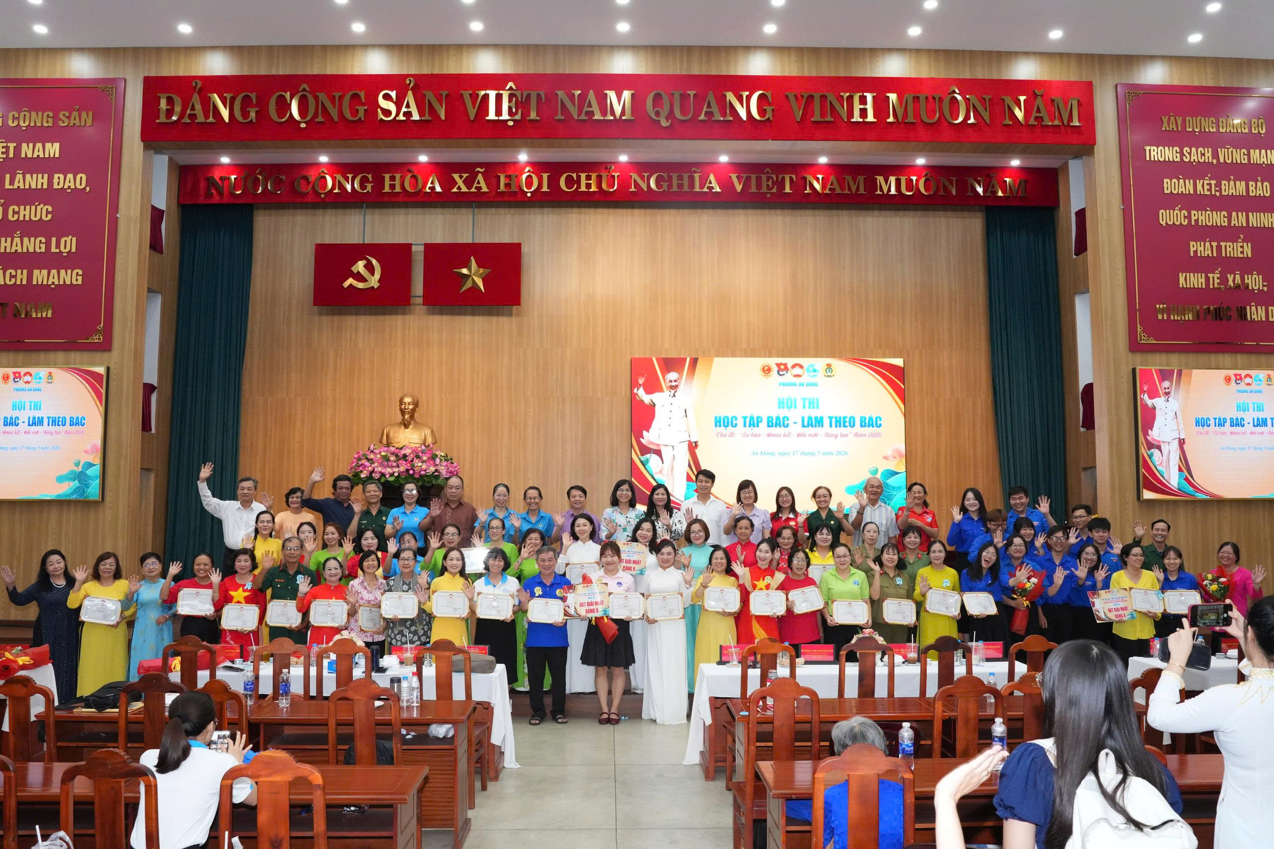Sôi nổi hoạt động văn hóa, thể thao học và làm theo Bác - Ảnh 8.