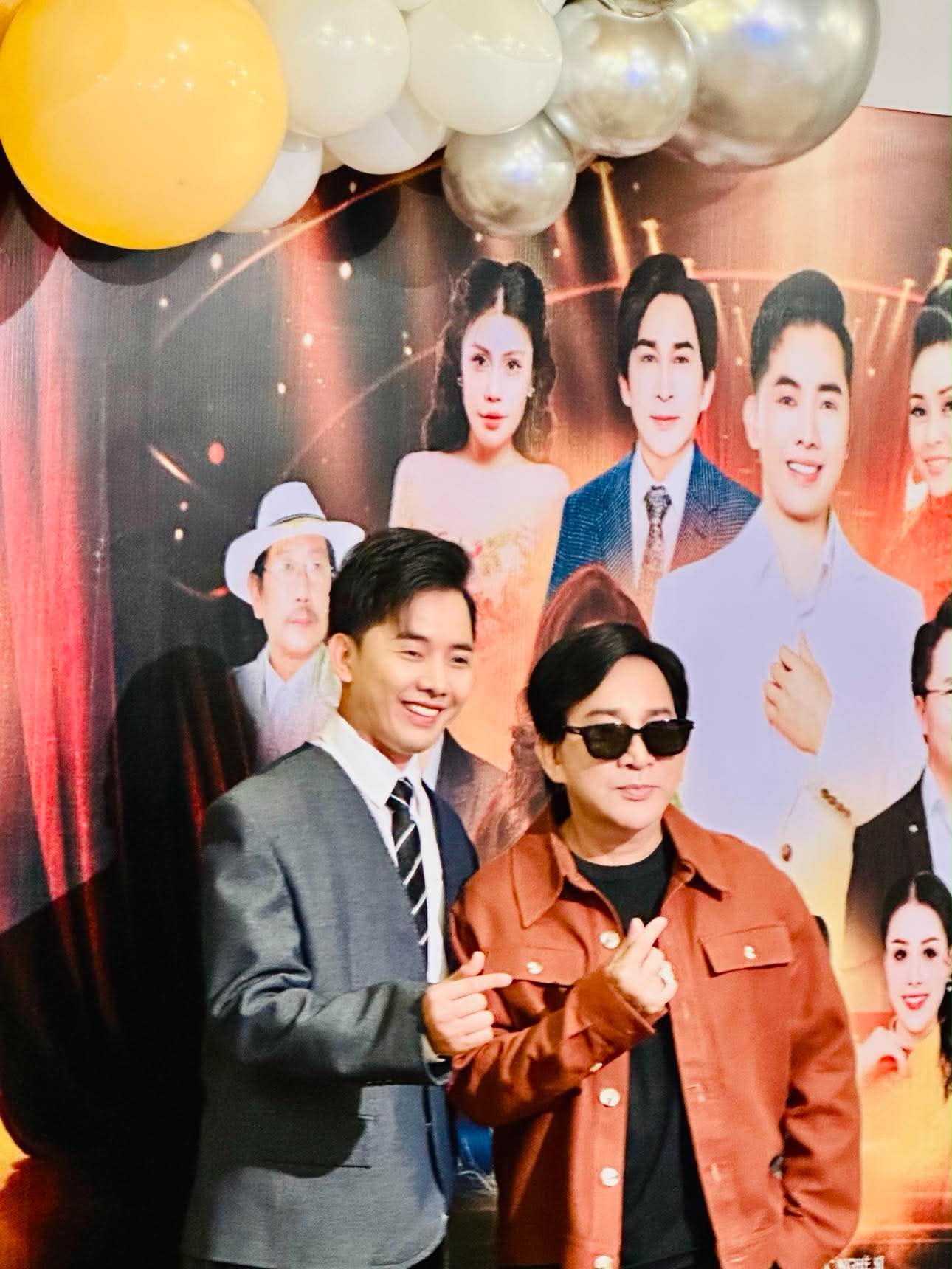 NSƯT Kim Tử Long đạo diễn liveshow "L&ecirc; Hậu - Hương qu&ecirc; t&igrave;nh mẹ" - Ảnh 1.
