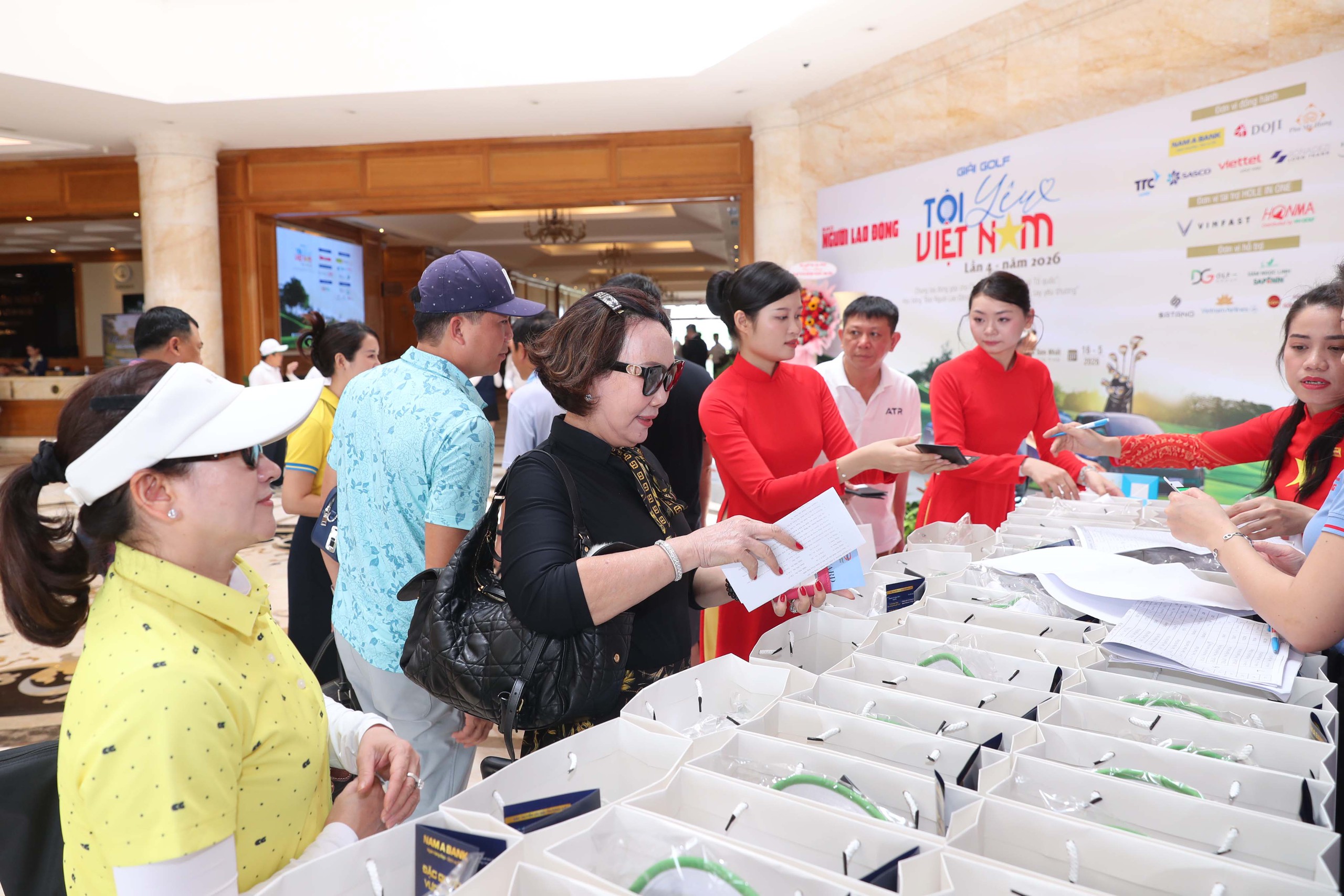 Những khoảnh khắc ấn tượng tại giải Golf "T&ocirc;i y&ecirc;u Việt Nam" lần 4" - Ảnh 8.
