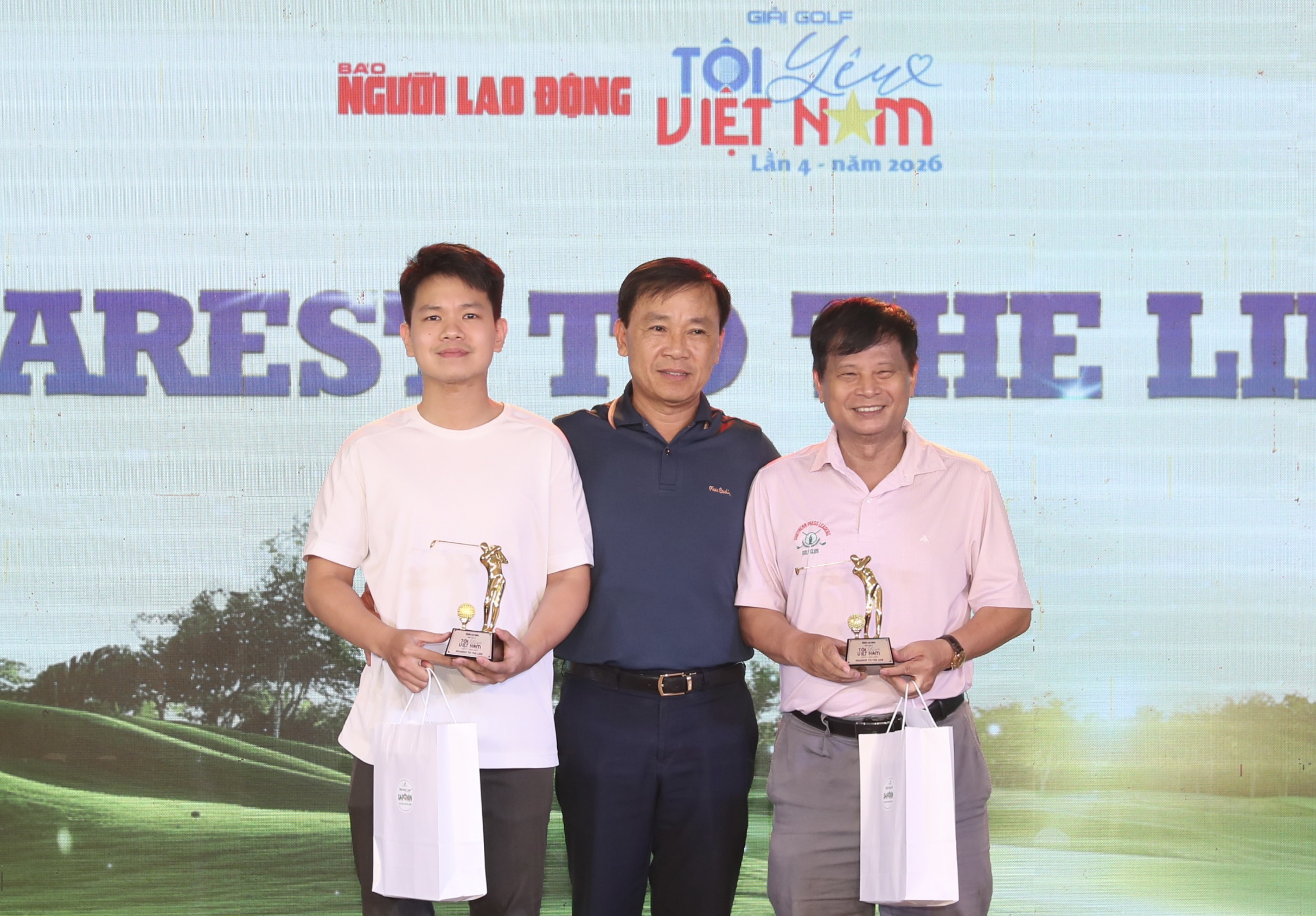 Những khoảnh khắc ấn tượng tại giải Golf "T&ocirc;i y&ecirc;u Việt Nam" lần 4" - Ảnh 39.