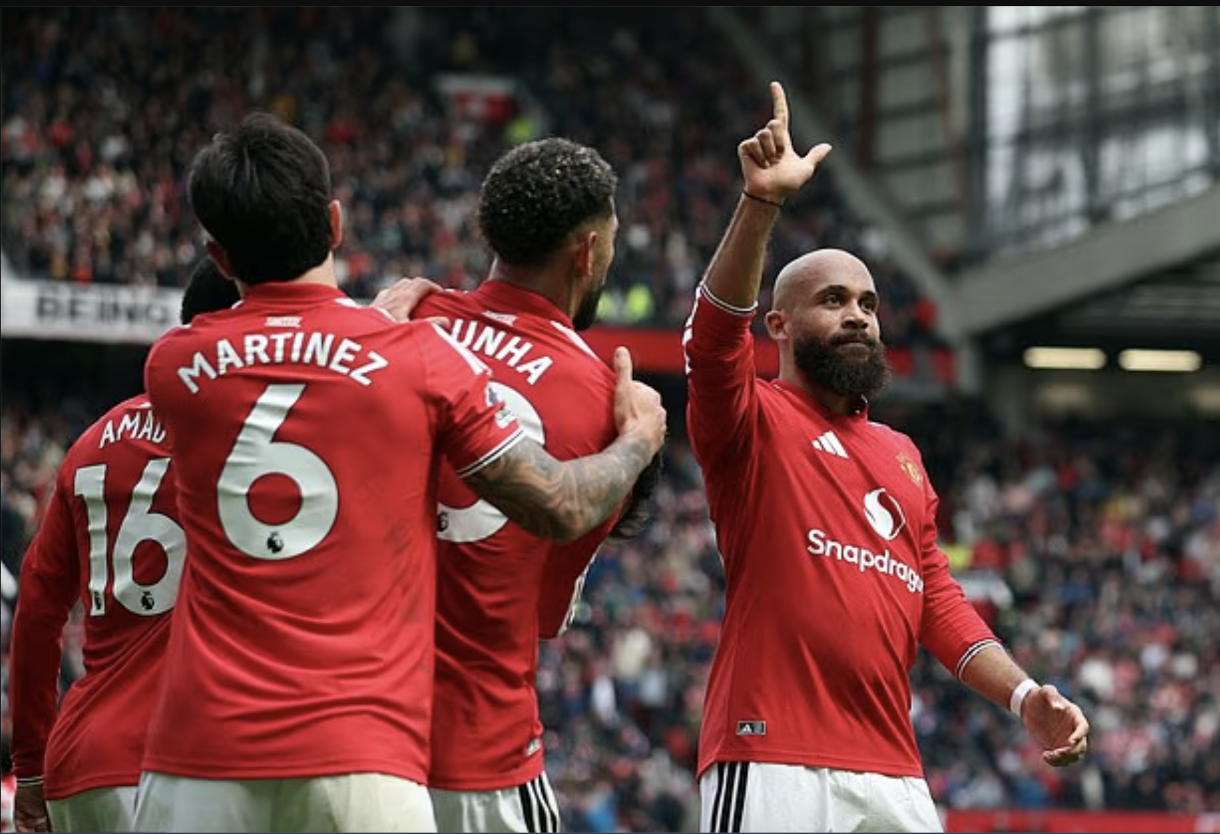 Thắng Nottingham Forest, Man United về đích thứ ba Ngoại hạng Anh - Ảnh 6.