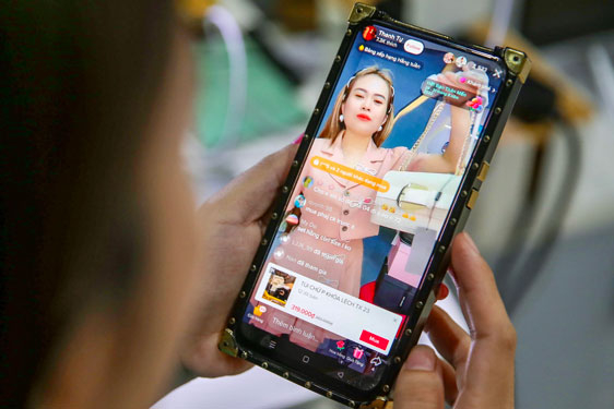 Cảnh báo lừa đảo AI giả mạo 2026 người mua hàng online cần nâng cao cảnh giác - Ảnh 1.