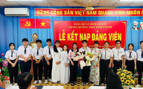 Học Bác qua những điều giản dị (*): Lan tỏa phẩm chất quý - Ảnh 1.
