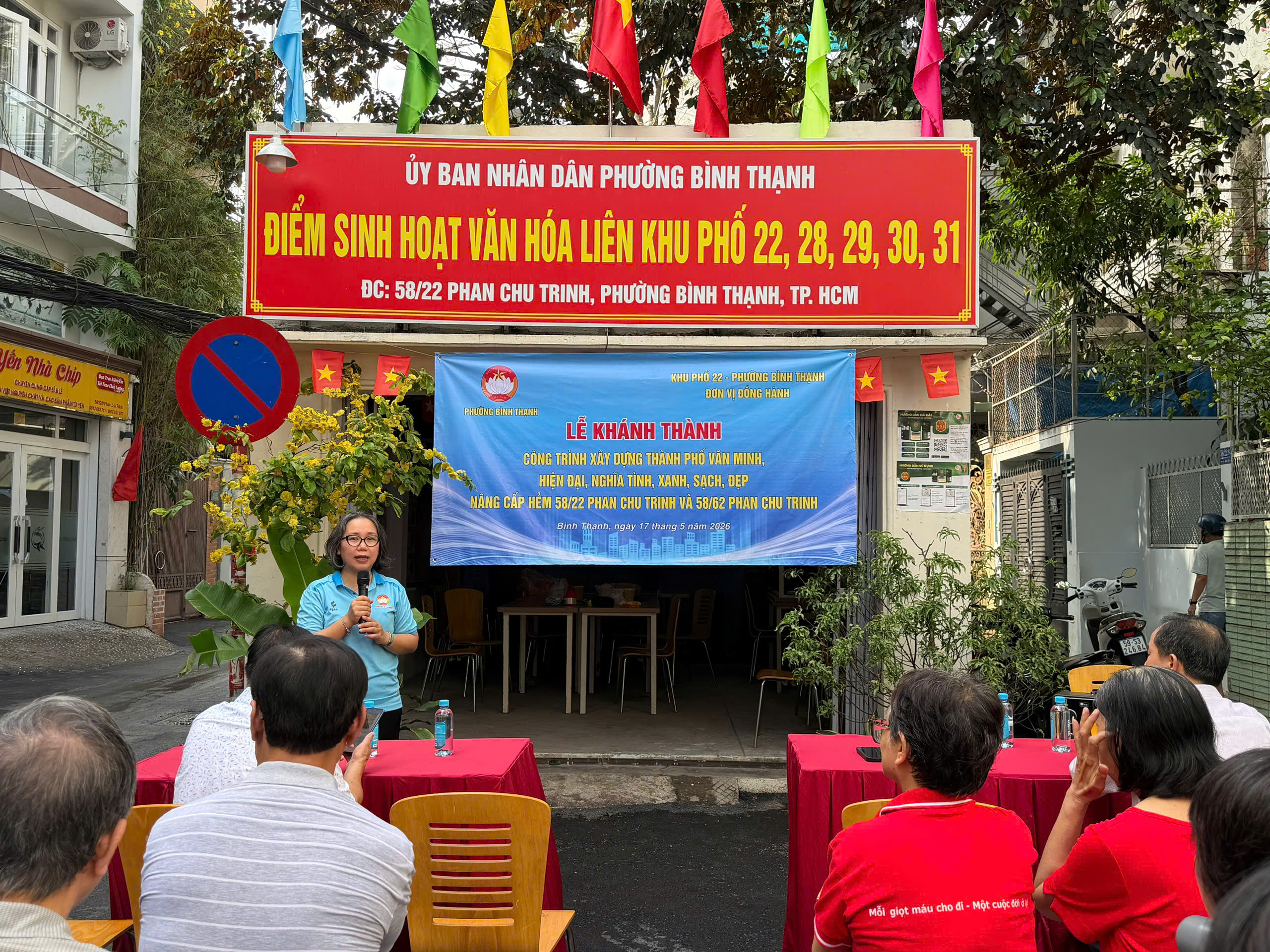TPHCM: Hẻm cũ thay "&aacute;o mới", ch&agrave;o mừng 50 năm th&agrave;nh phố mang t&ecirc;n B&aacute;c - Ảnh 4.