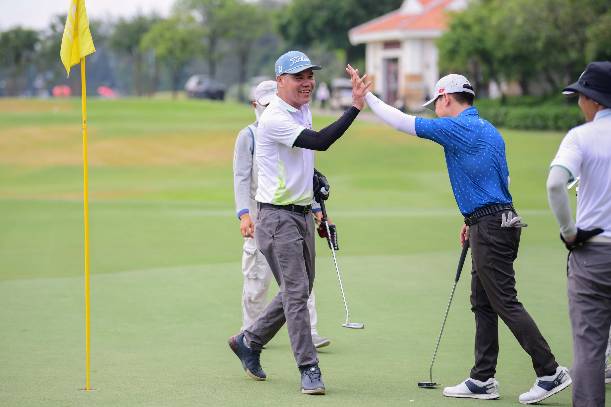 Những khoảnh khắc ấn tượng tại giải Golf "T&ocirc;i y&ecirc;u Việt Nam" lần 4" - Ảnh 30.