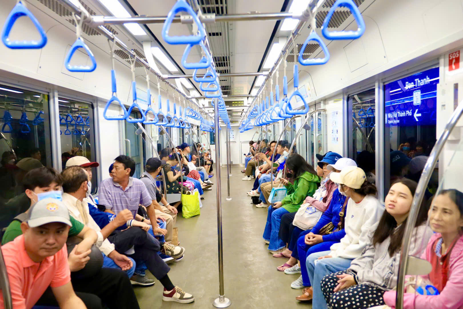TPHCM sắp có “ATM vé nghĩa tình” cho metro số 1 - Ảnh 1.