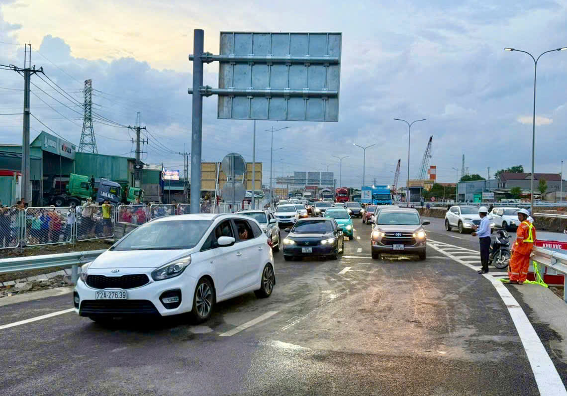 Thông xe toàn tuyến cao tốc Biên Hòa - Vũng Tàu 2026 - Ảnh 1.