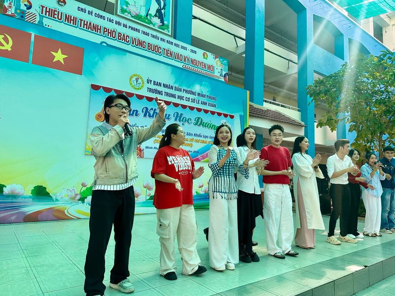 NSƯT Hạnh Thúy lan tỏa tình yêu sân khấu học đường - Ảnh 6.