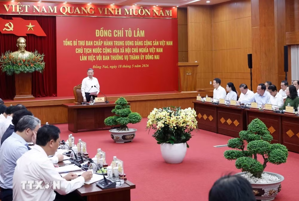 Tổng B&iacute; thư, Chủ tịch nước: Kiến tạo m&ocirc; h&igrave;nh tăng trưởng mới, đưa Đồng Nai vượt khỏi giới hạn trung  - Ảnh 2.