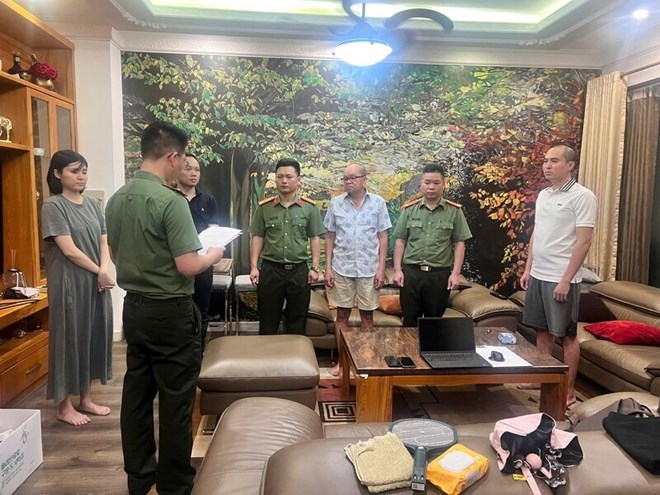 Vụ vận chuyển trái phép 84 tấn chất phóng xạ: Khám xét văn phòng làm việc, nhà máy - Ảnh 1.