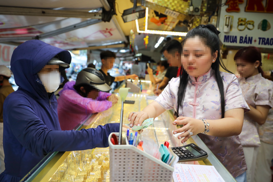 Minh bạch thị trường v&agrave;ng trang sức - Ảnh 1.