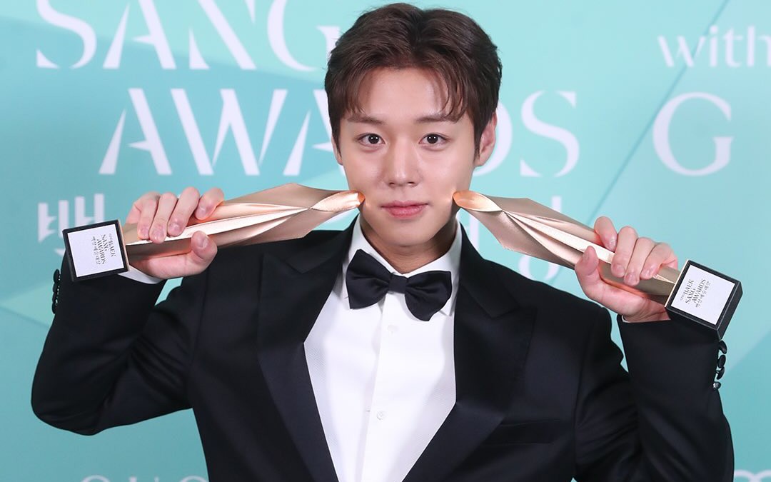 "Điện hạ" Park Ji-hoon đổ bộ TPHCM và Hà Nội