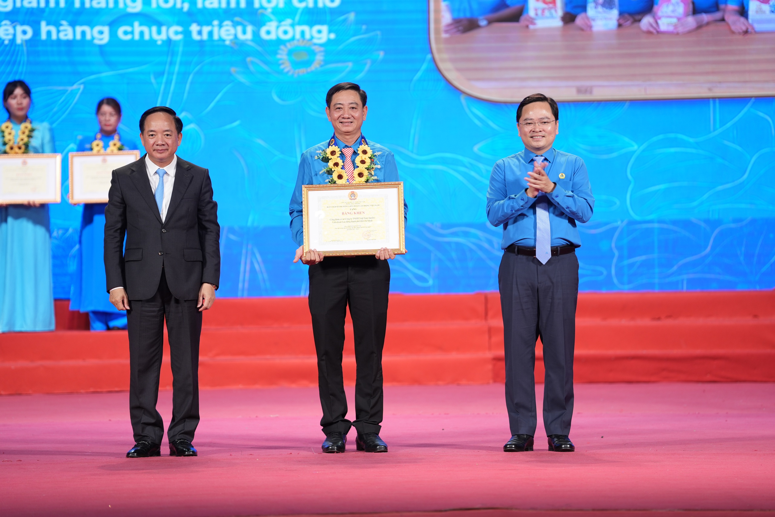 7 gương s&aacute;ng C&ocirc;ng đo&agrave;n TPHCM được t&ocirc;n vinh điển h&igrave;nh học B&aacute;c - Ảnh 1.