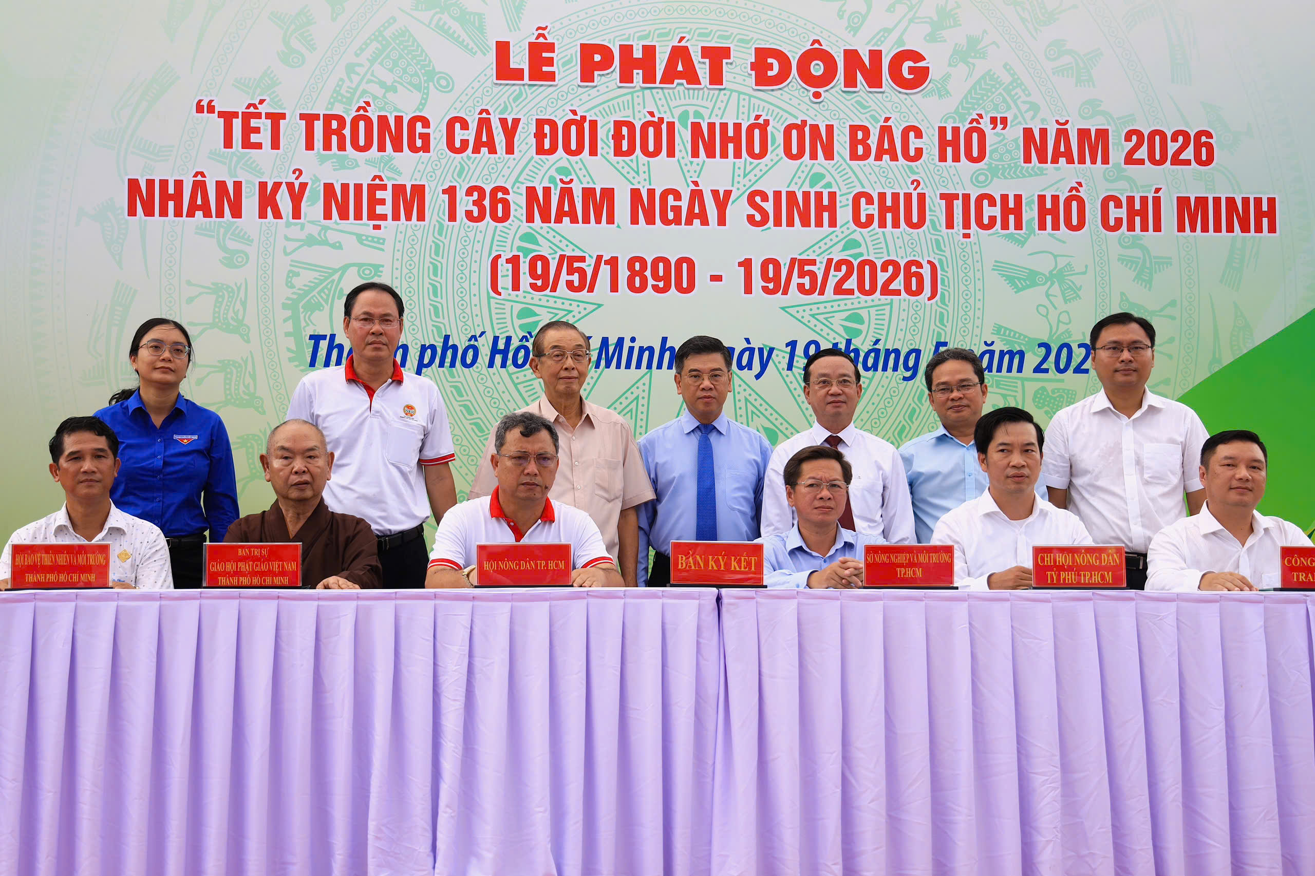 TPHCM ph&aacute;t động Tết trồng c&acirc;y 