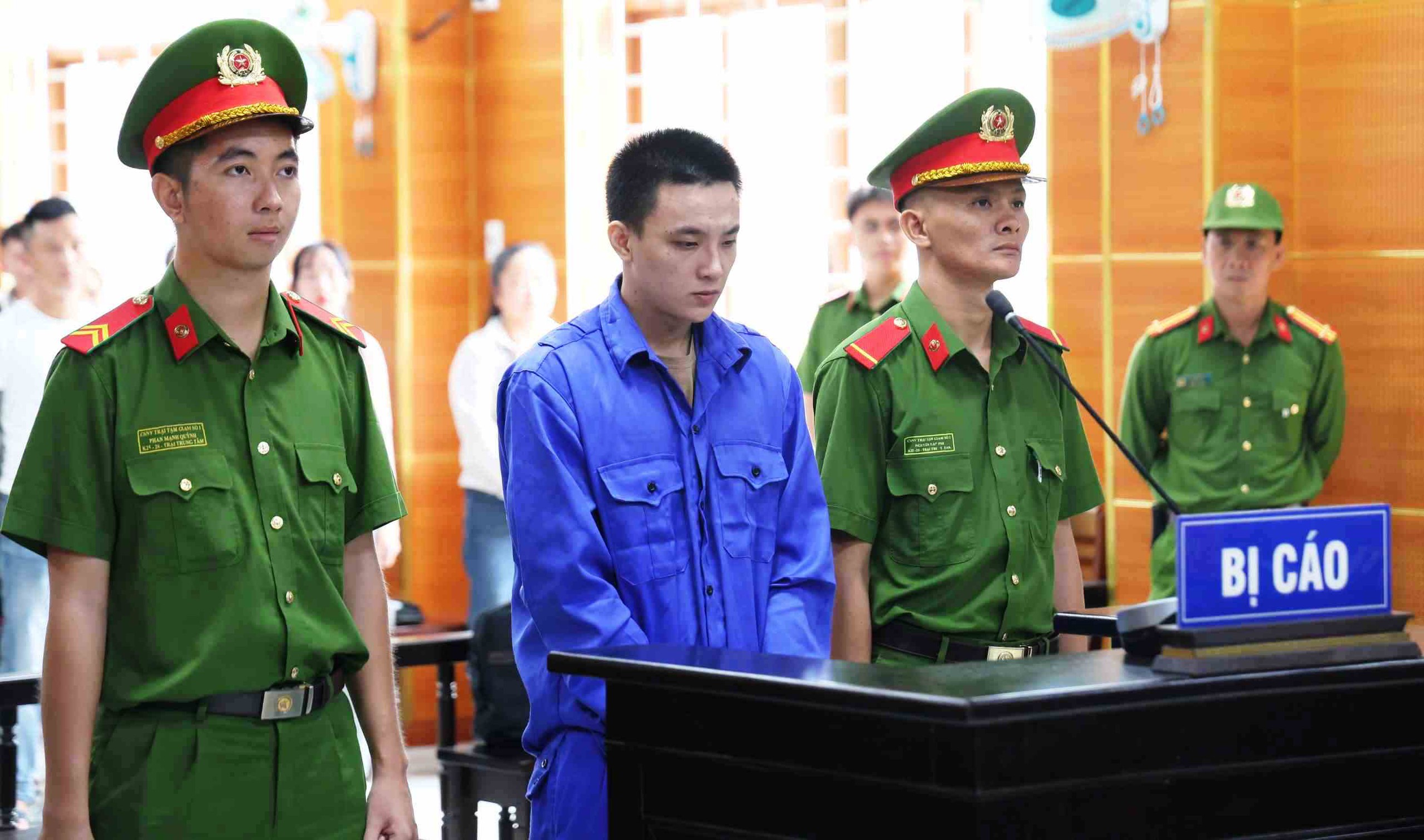 Thanh niên nhận án tù chung thân vì vận chuyển ma túy tại TPHCM - Ảnh 1.