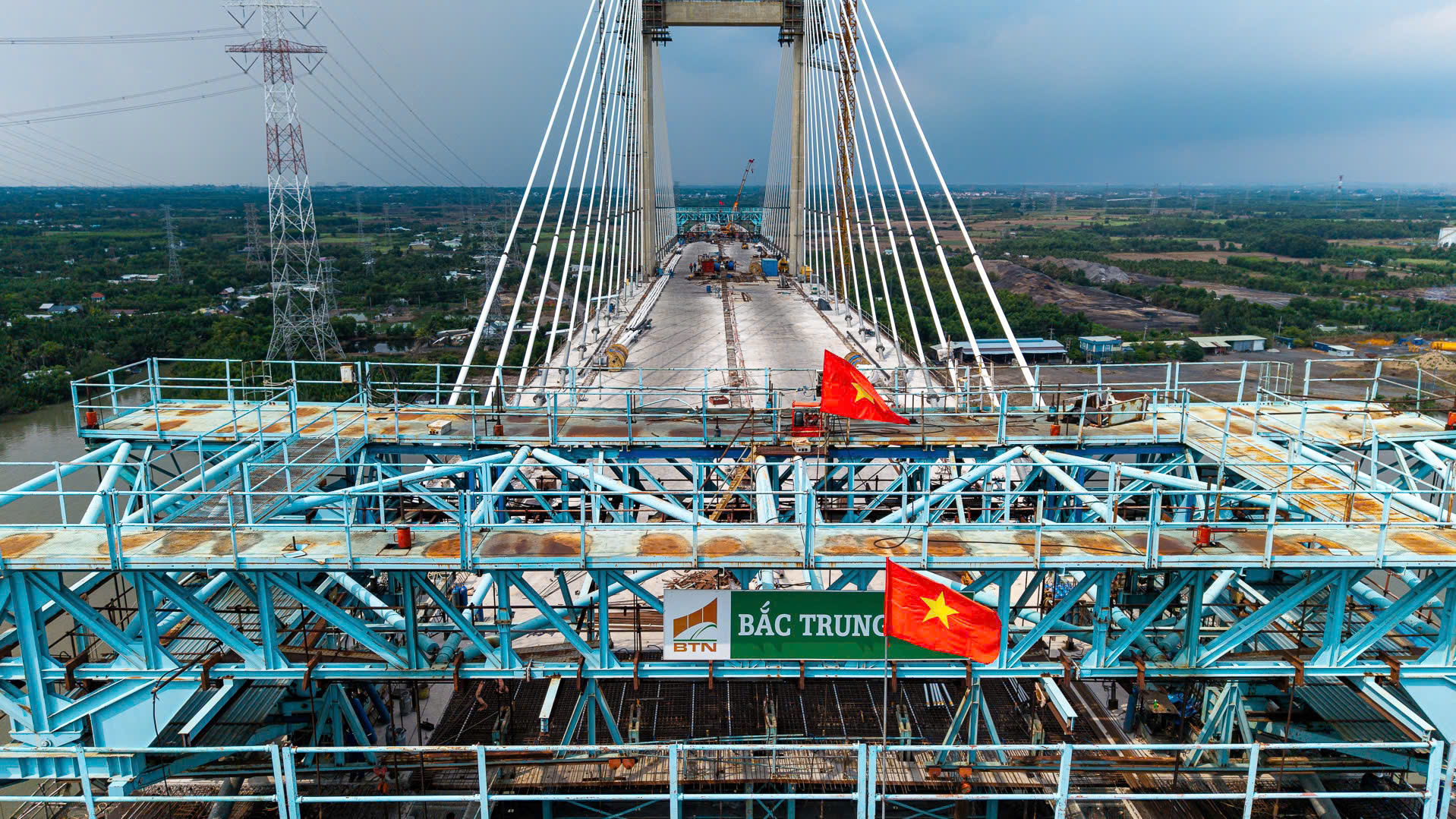 Cầu Phước Khánh sắp nối mạch toàn tuyến cao tốc Bến Lức - Long Thành - Ảnh 5.