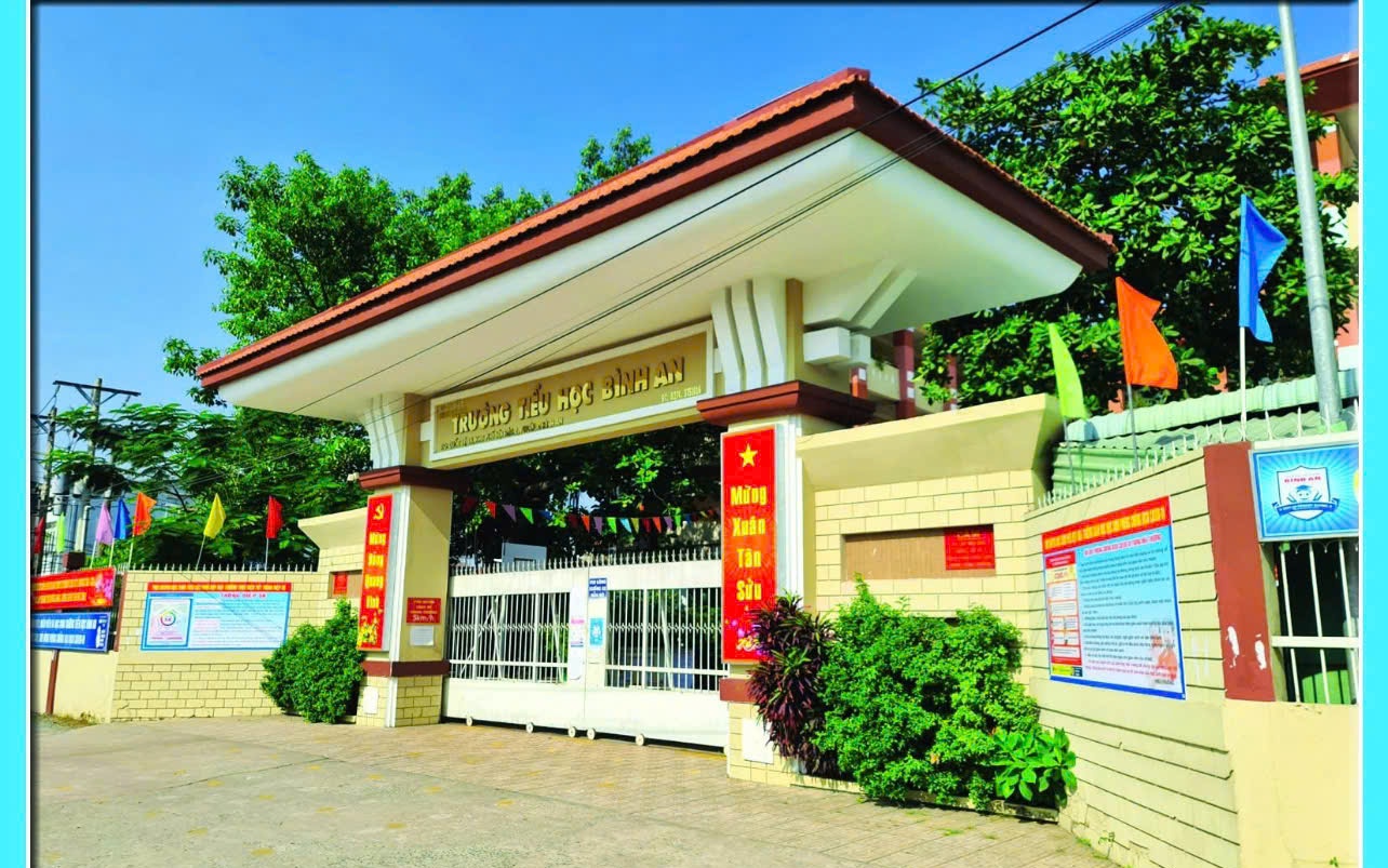 Học sinh lớp 1 nghi bị bạo lực học đường, nhà trường chuyển lớp gây tranh cãi
