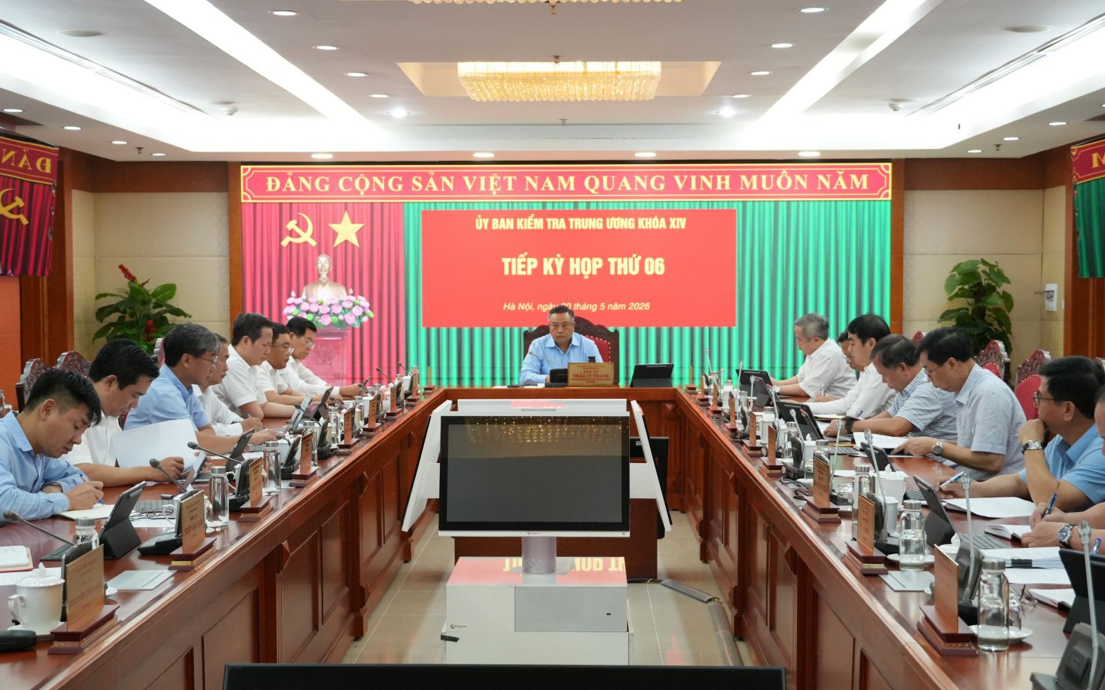 Ủy ban Kiểm tra Trung ương kỷ luật và đề nghị kỷ luật nhiều lãnh đạo, nguyên lãnh đạo 2 tỉnh
